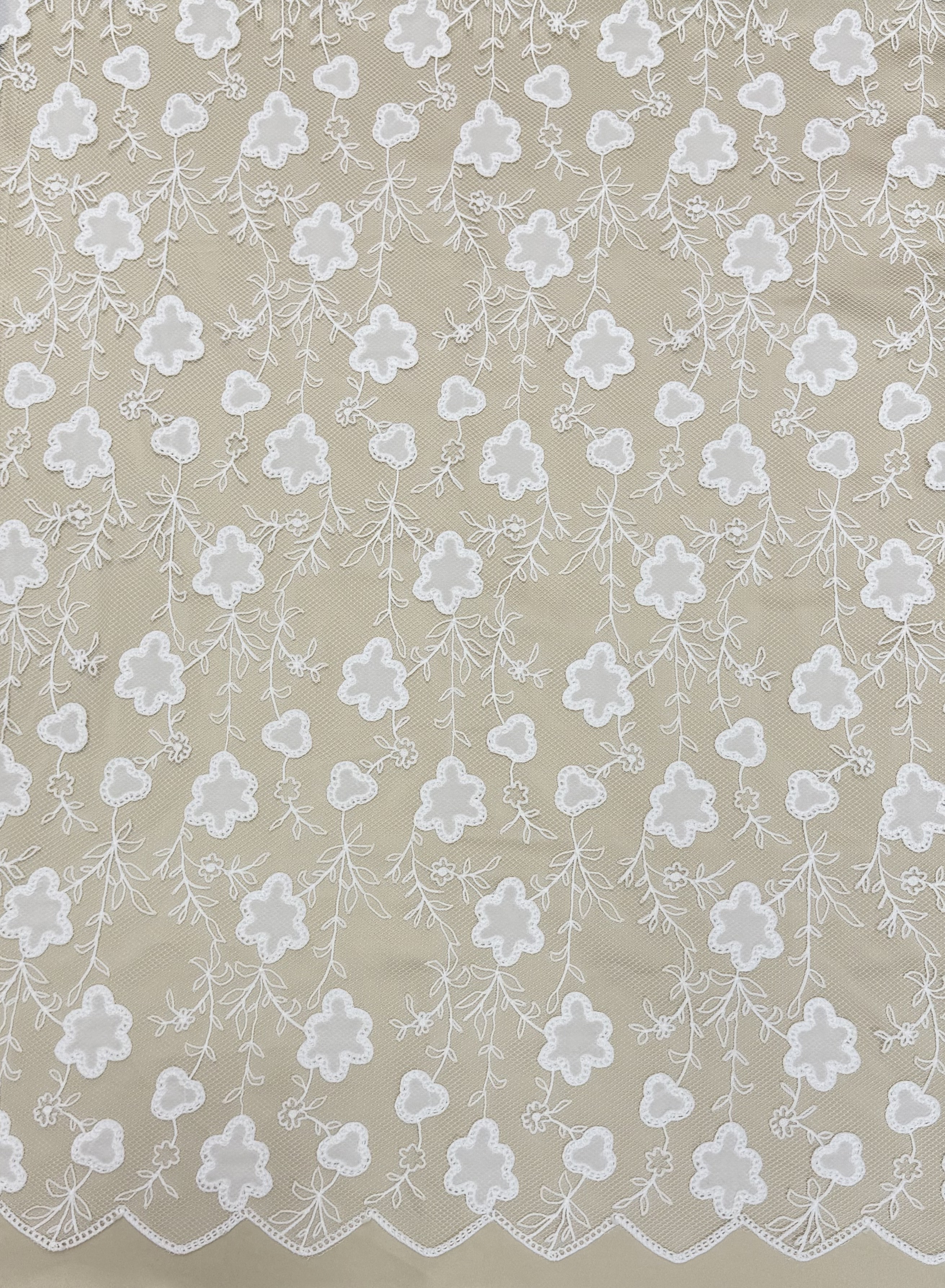 Chiffon Towel Embroidery Fabric / 雪纺毛巾绣满幅面料