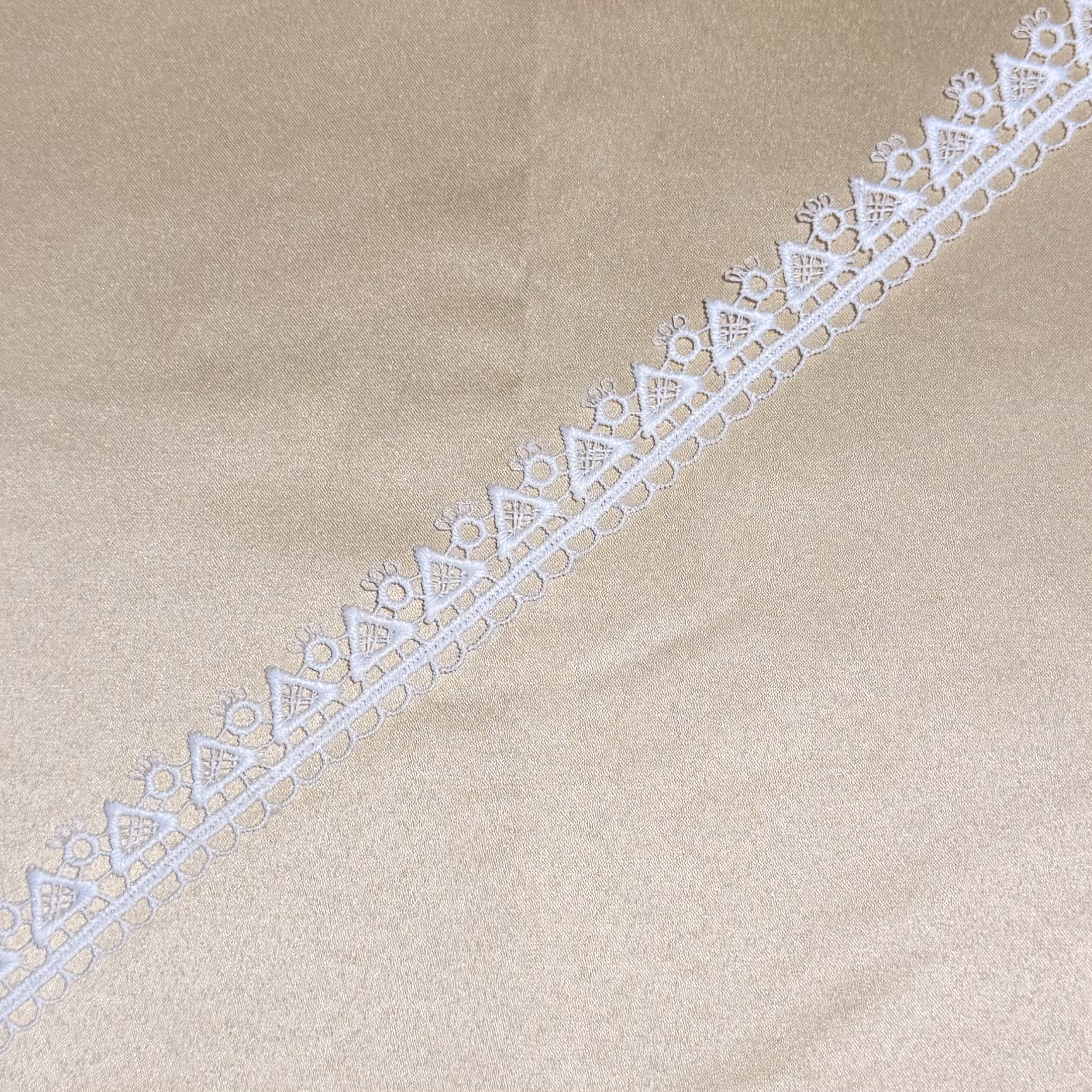 Delicate Petal & Triangle Lace