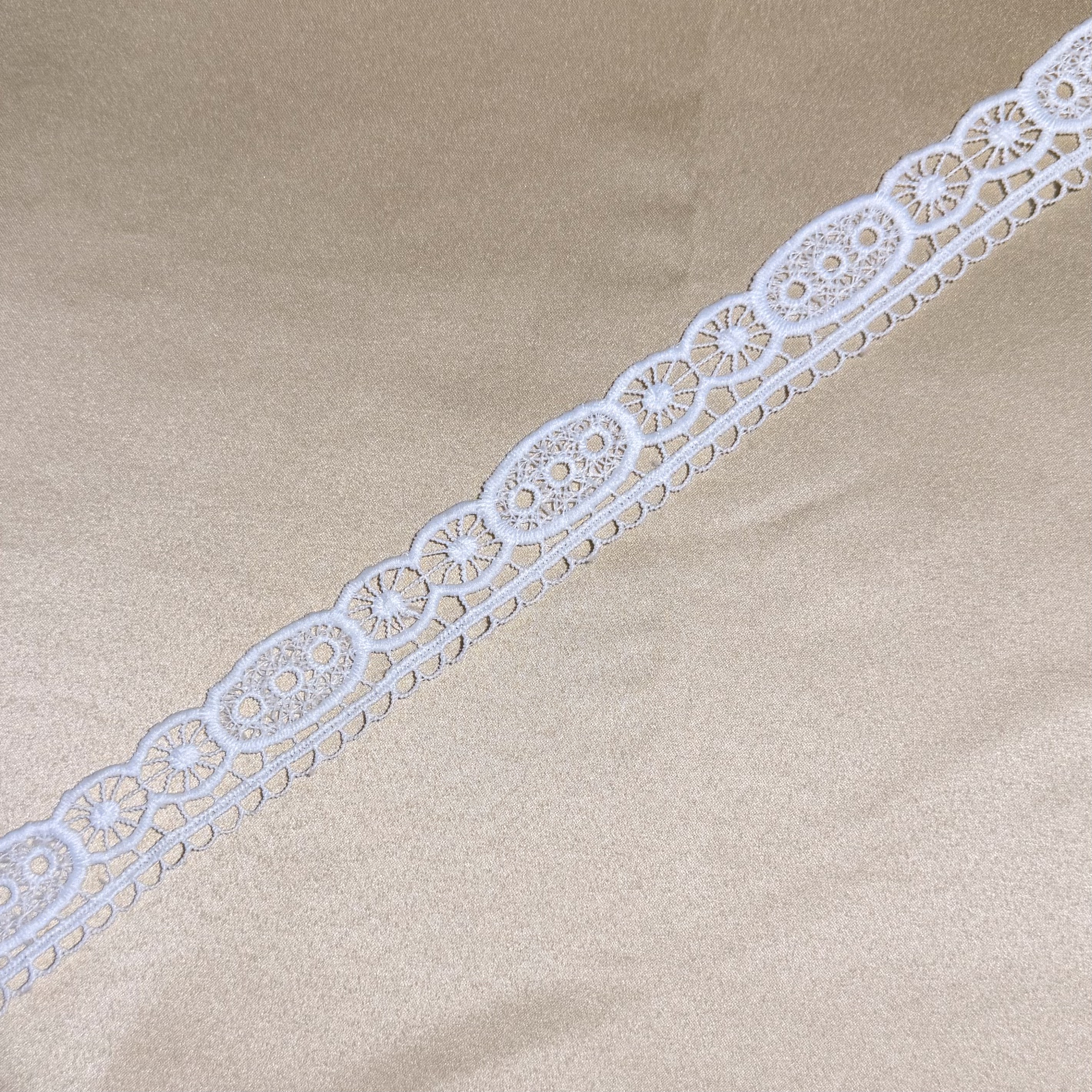 Dreamweaver Wheel Lace Trim