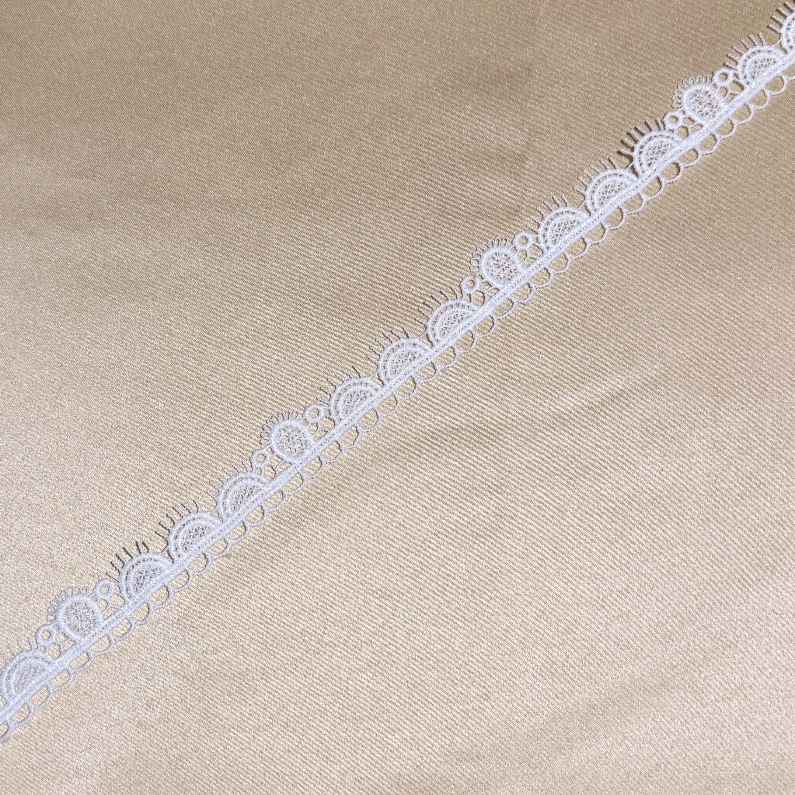 Regal Cameo Sunspire lace trim