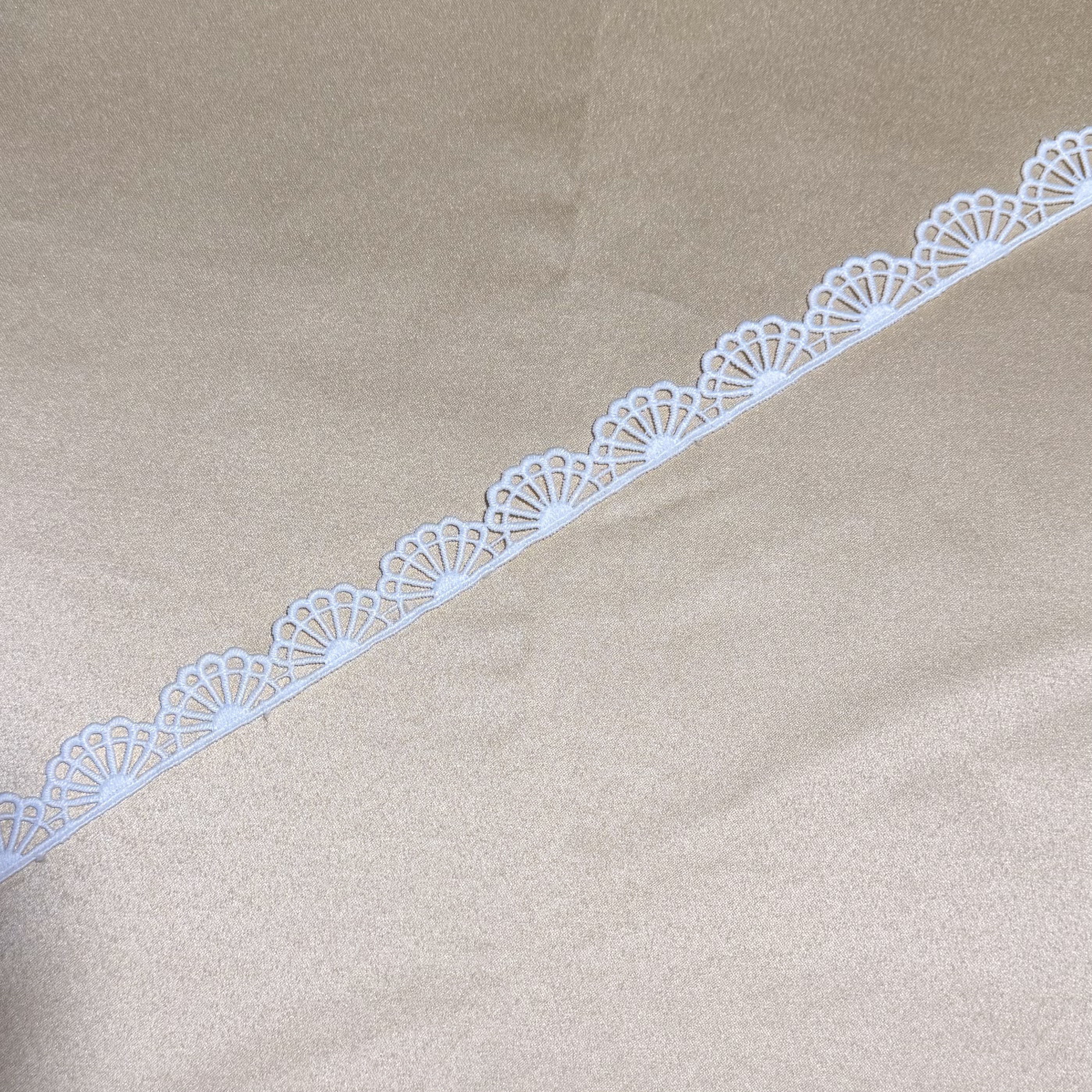 Shell Lattice Lace Trim