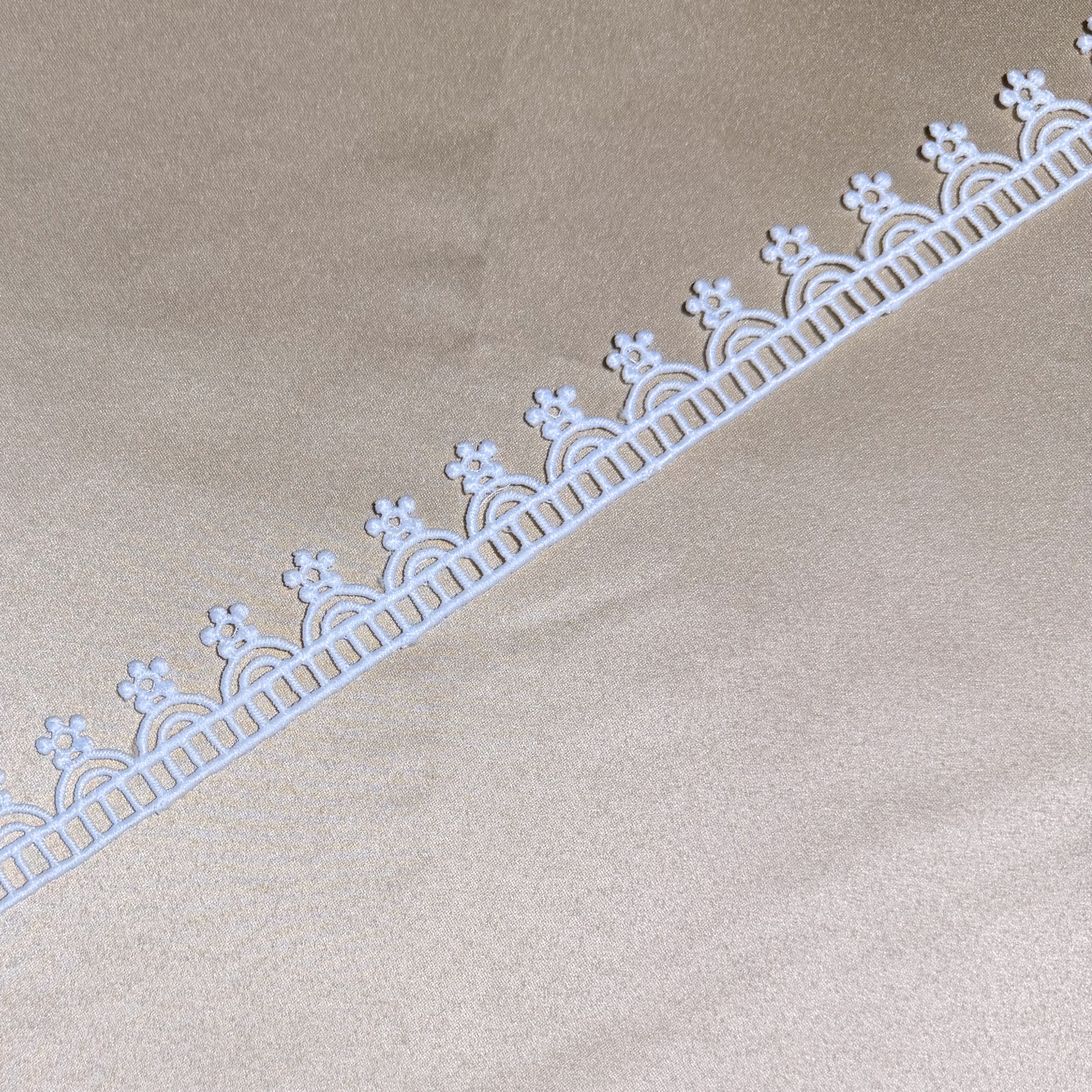 Flower Rainbow Shape Lace Trim