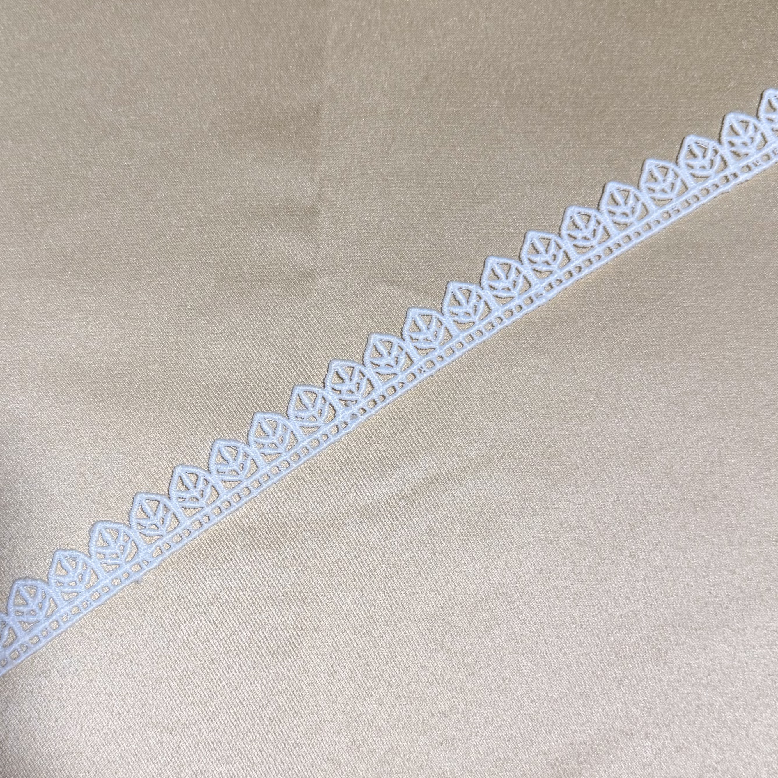 Leaflet Edge Lace Trim