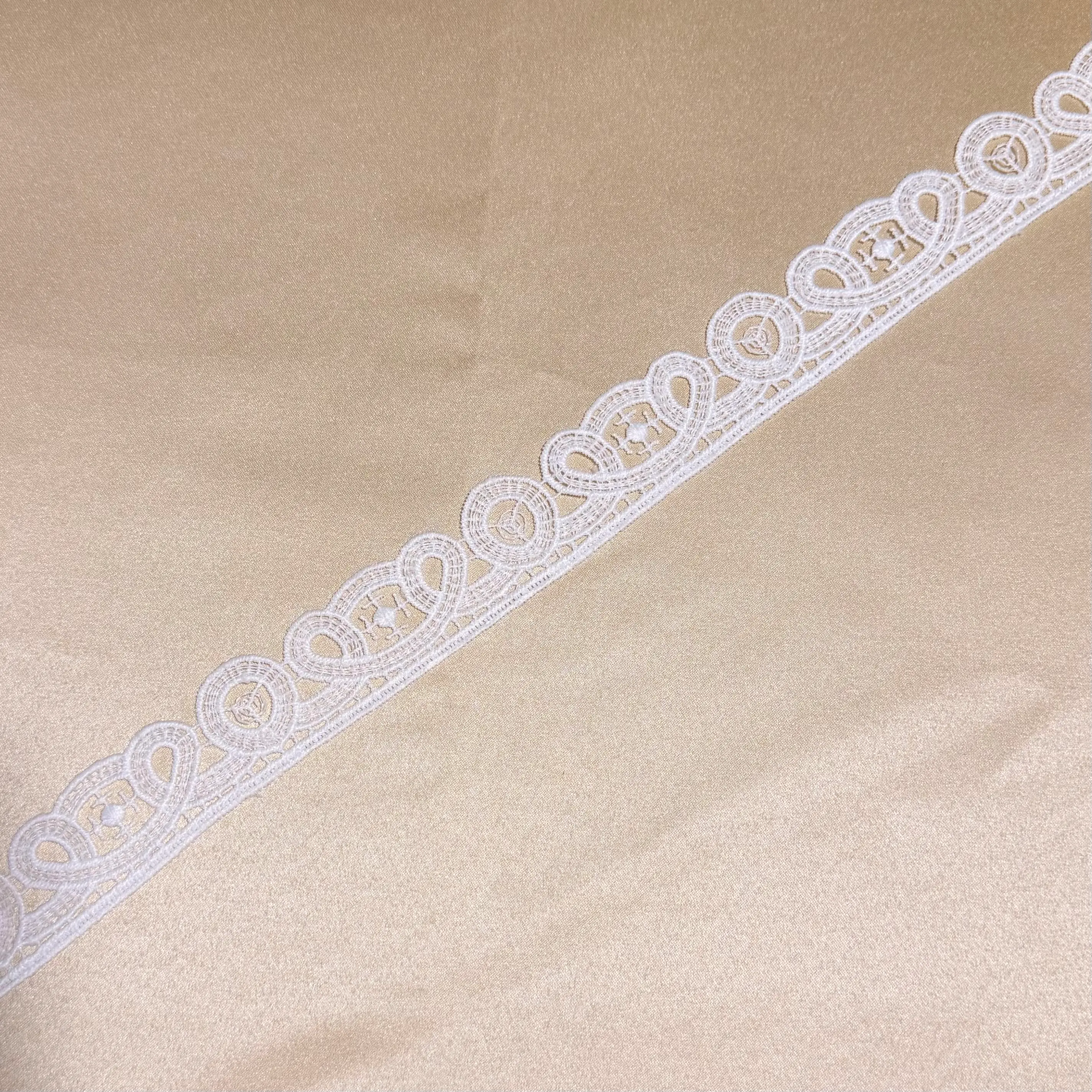 Baroque Loop Ornate Lace Trim