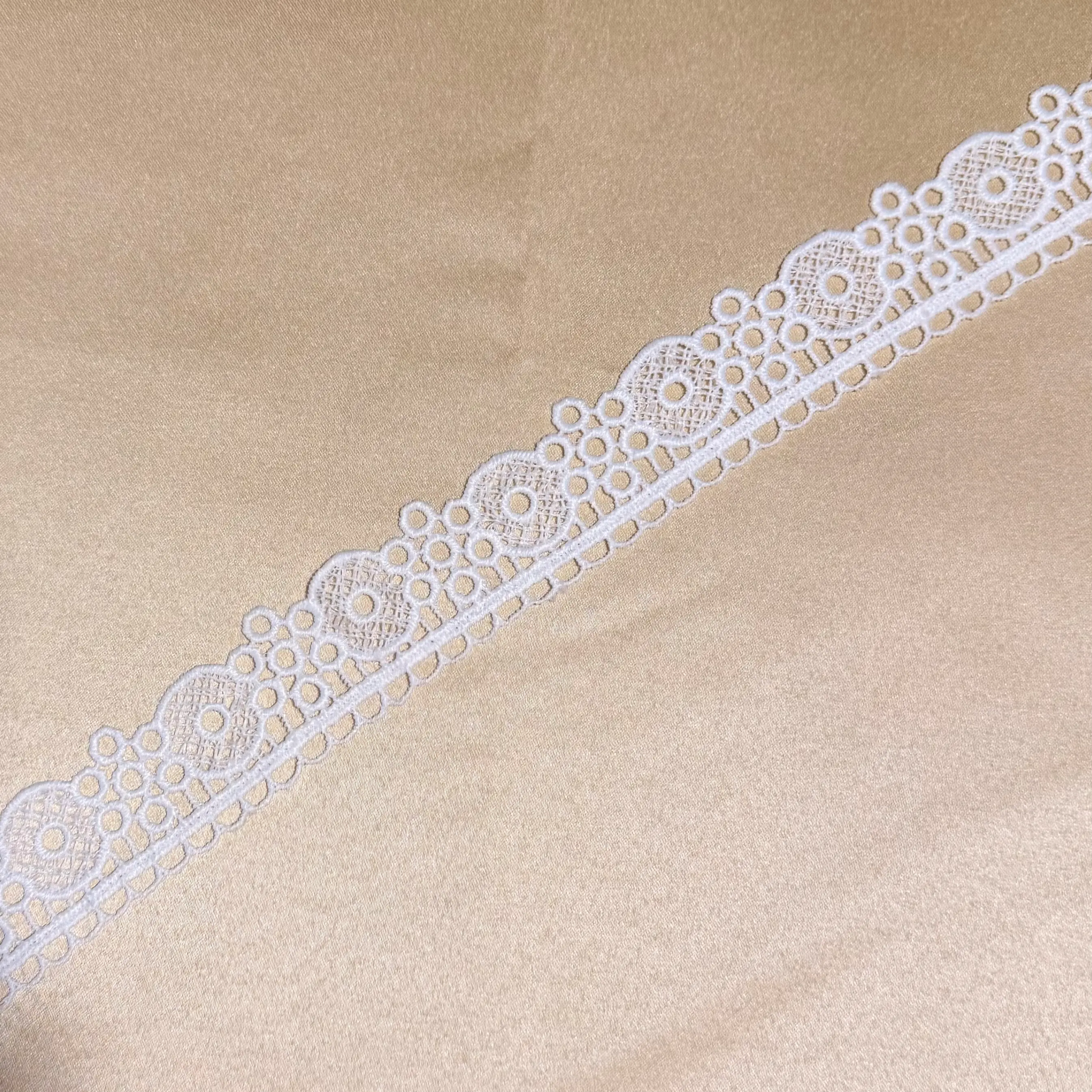 Anne de Jardin Lace Trim