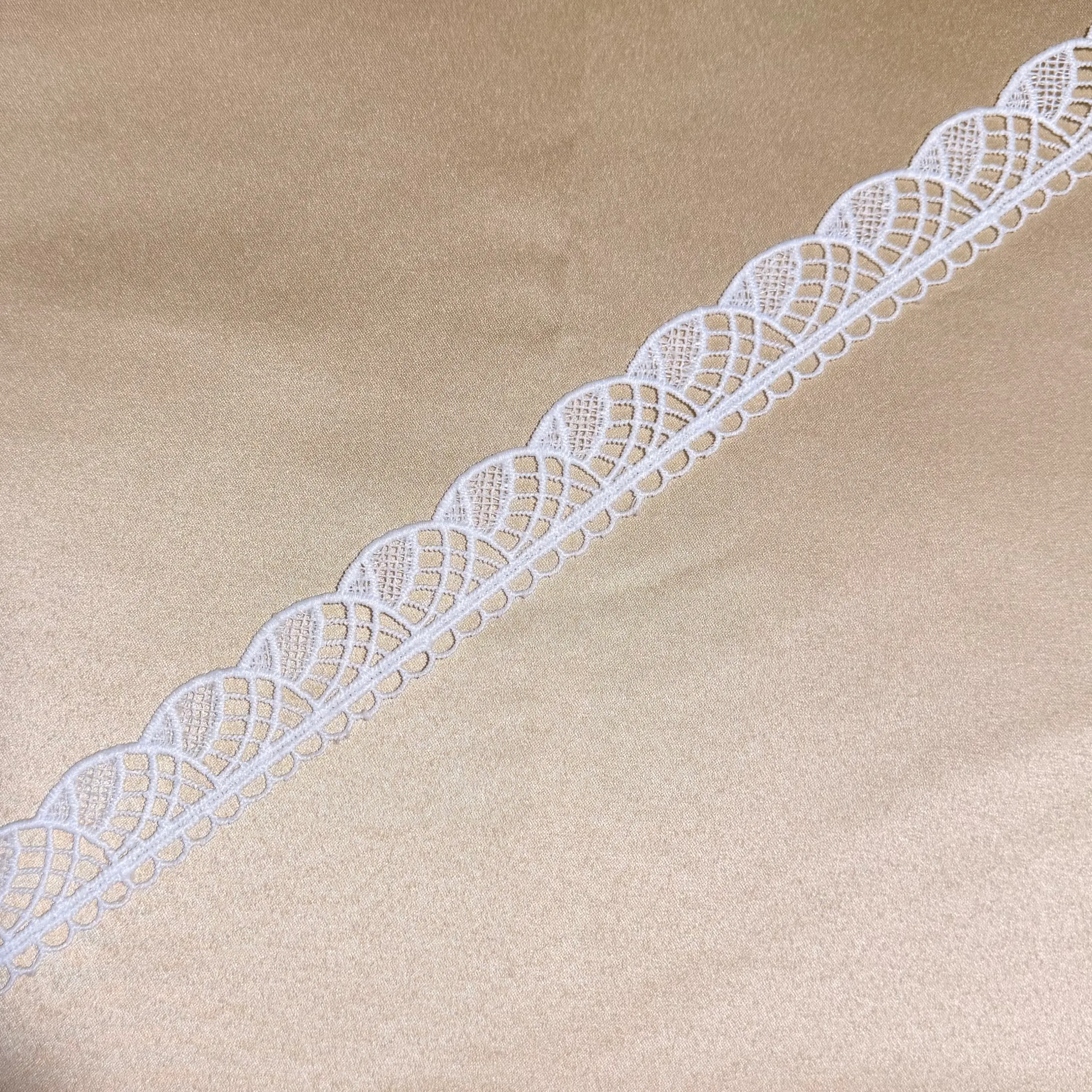 Ivy Grid Lace Trim