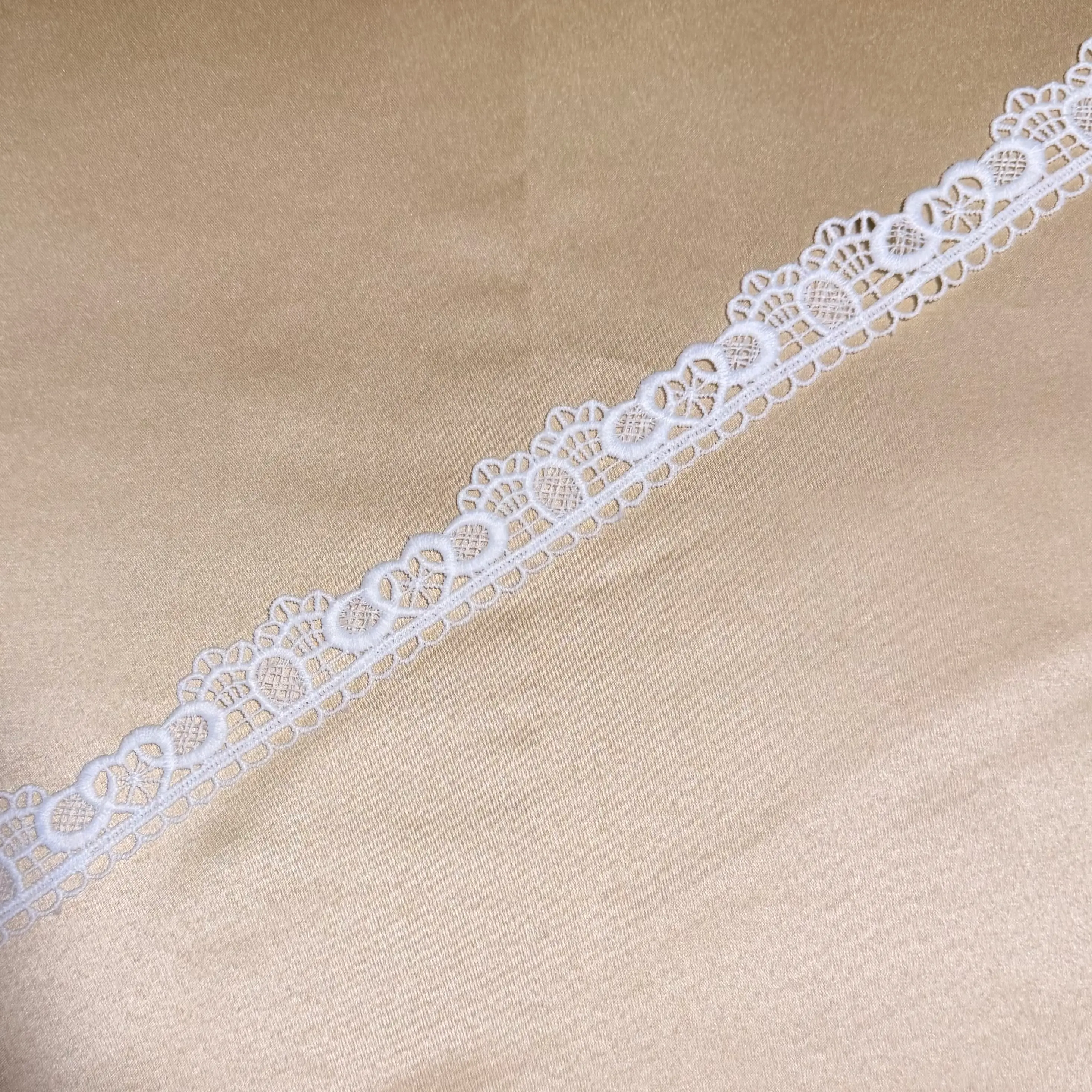 Ever After Lattice Scallop Lace Trim
