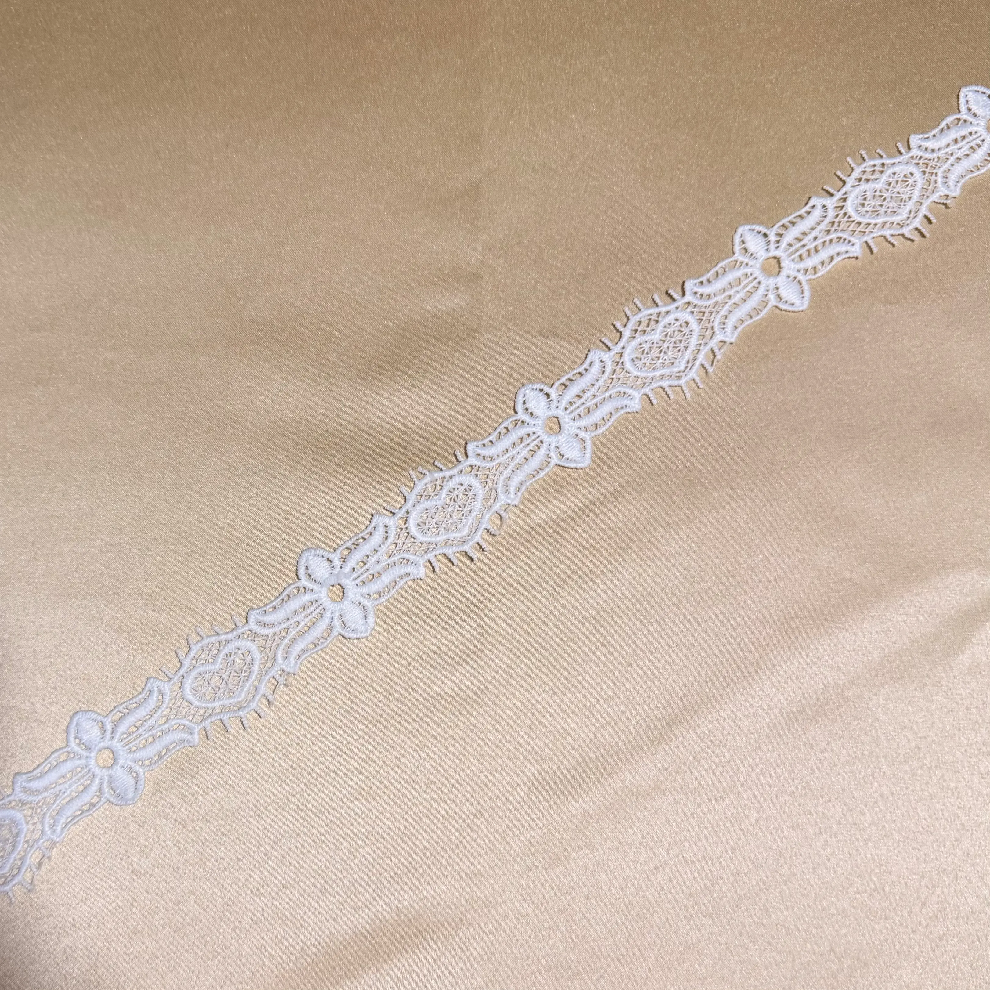 Aurora Heart Lace Trim