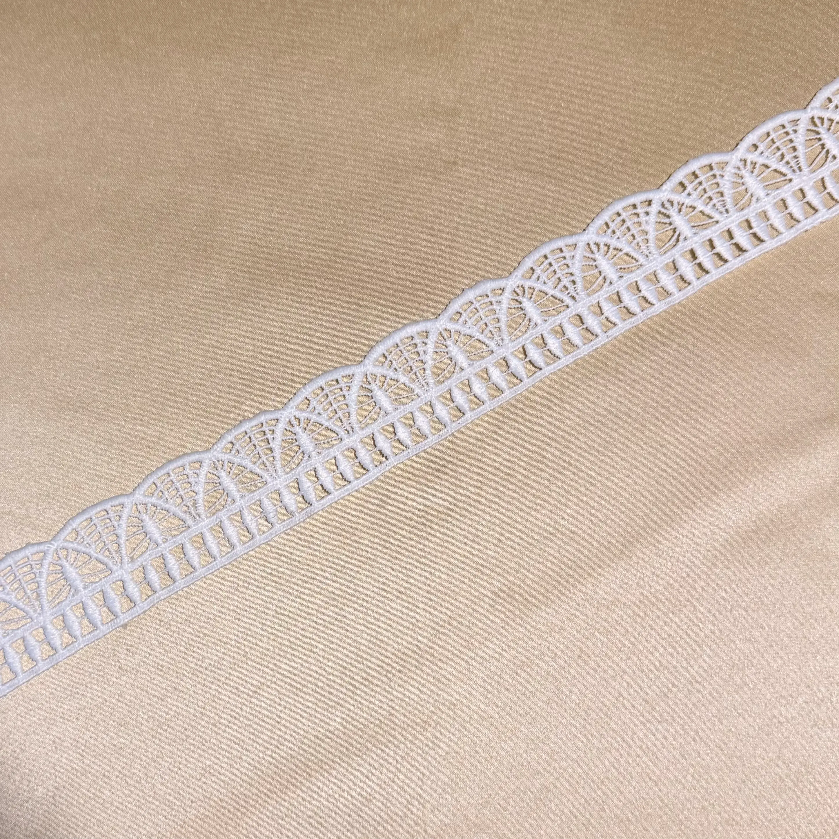 Rococo Shape Lace Trim