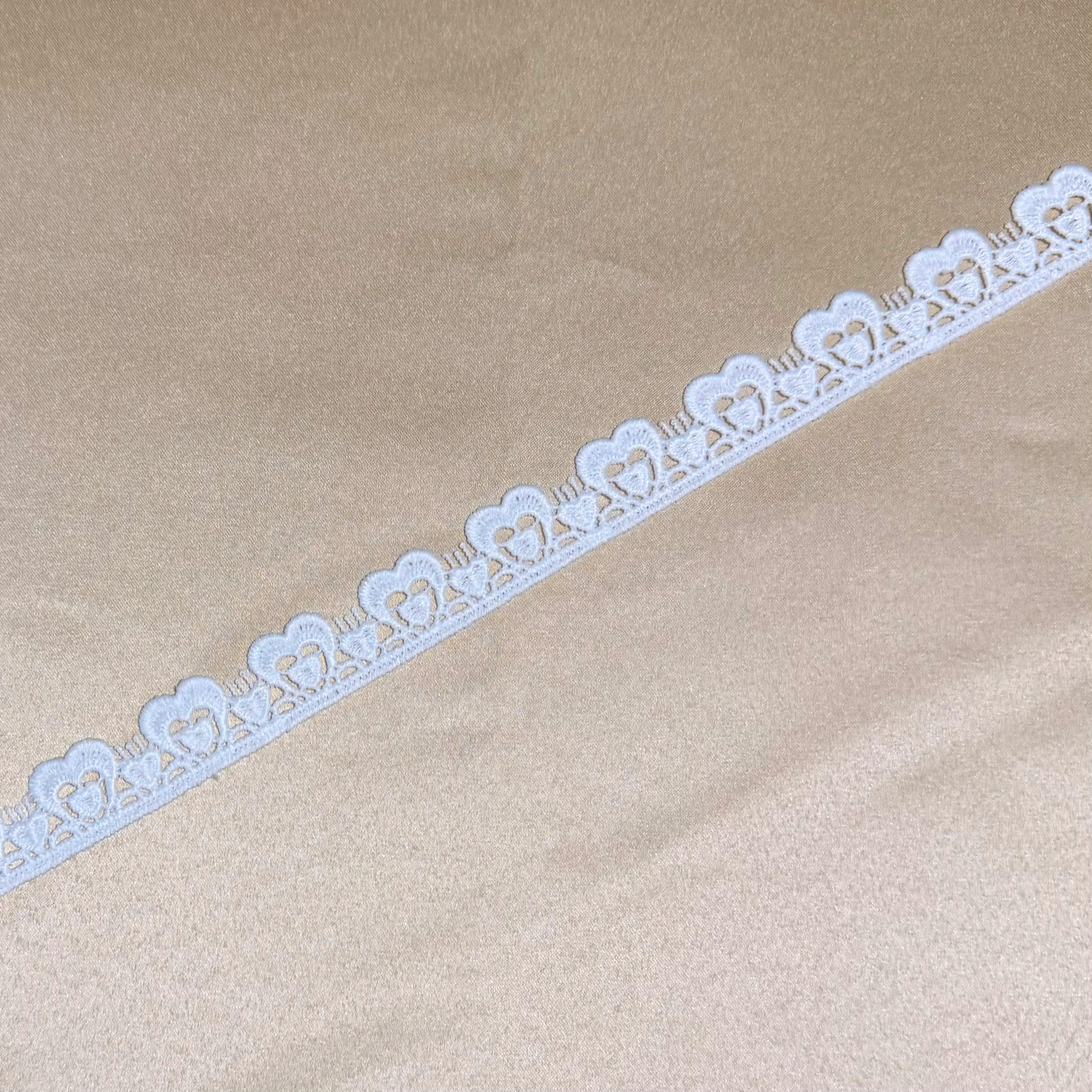 Double Cupid Shape Lace