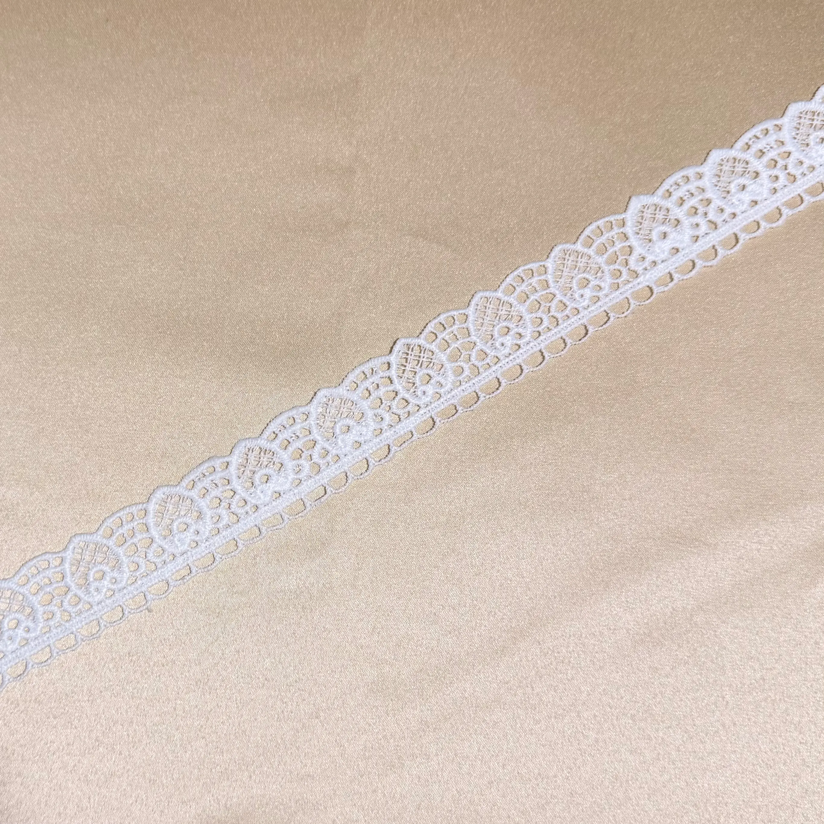 RURA CURL Lace Trim