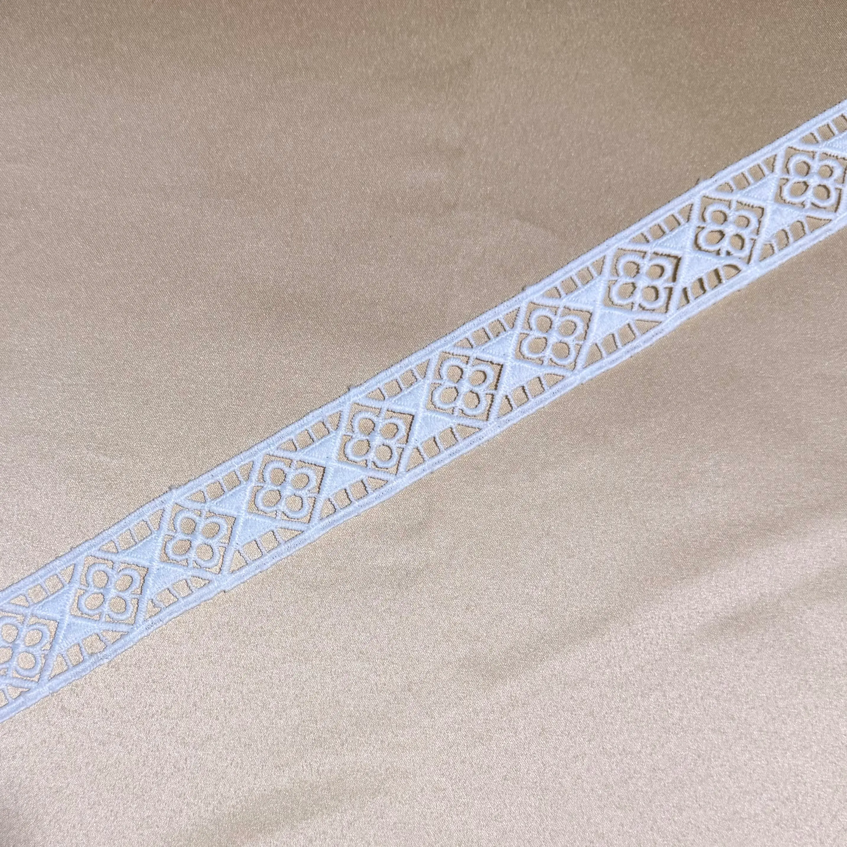 4 Petal Square Frame Lace Trim