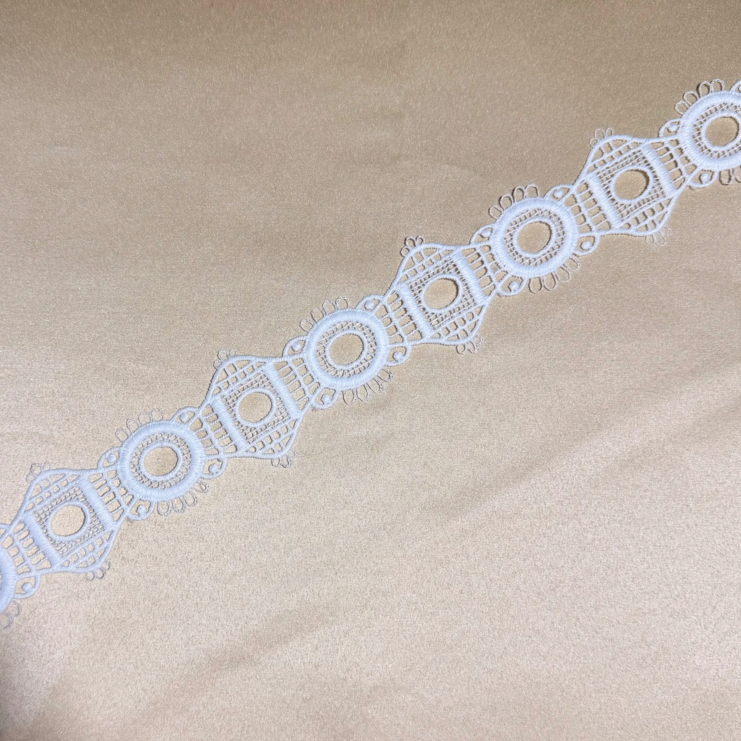 White Ring Rounded Mesh Lace Trim