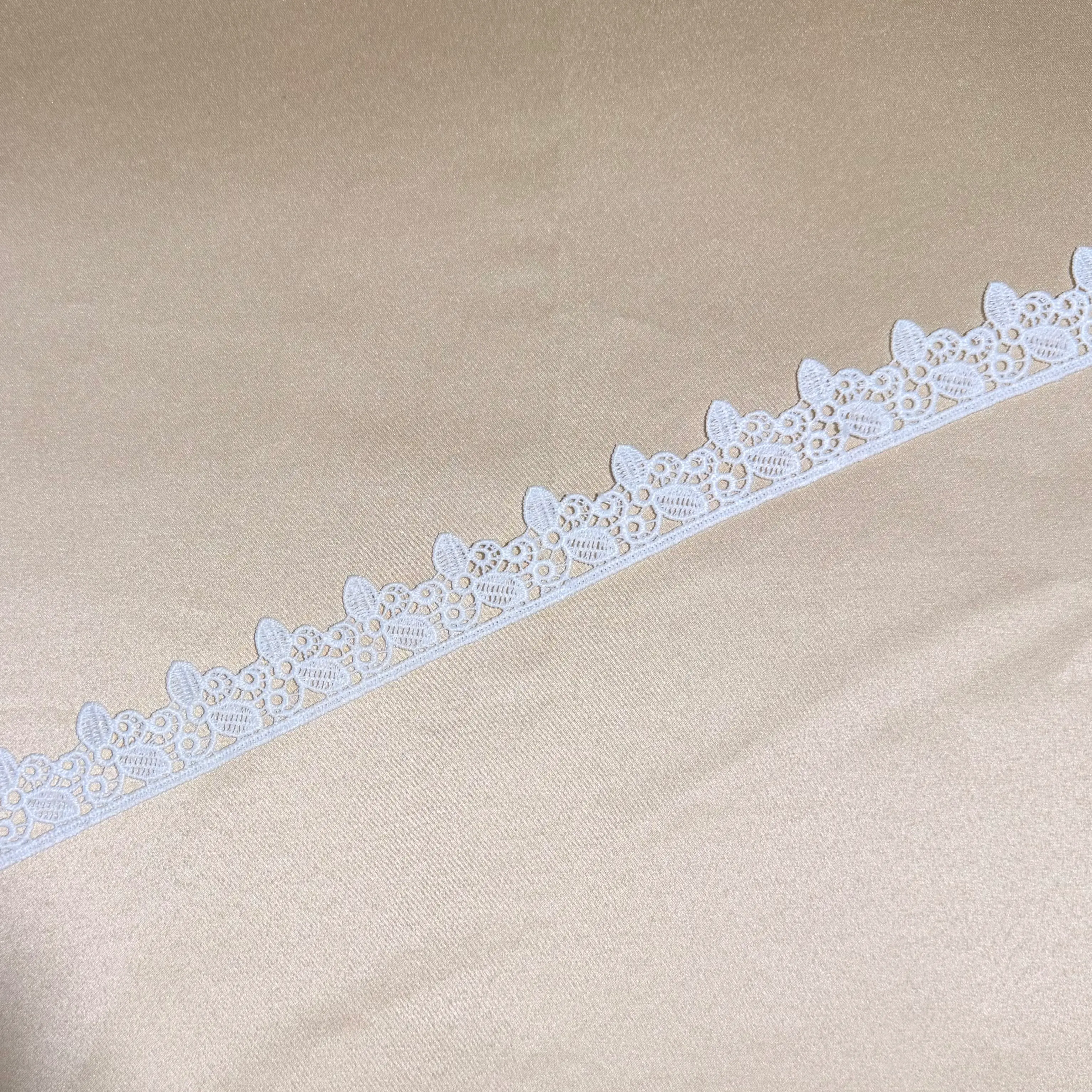White Hollow Floralist Lace Trim