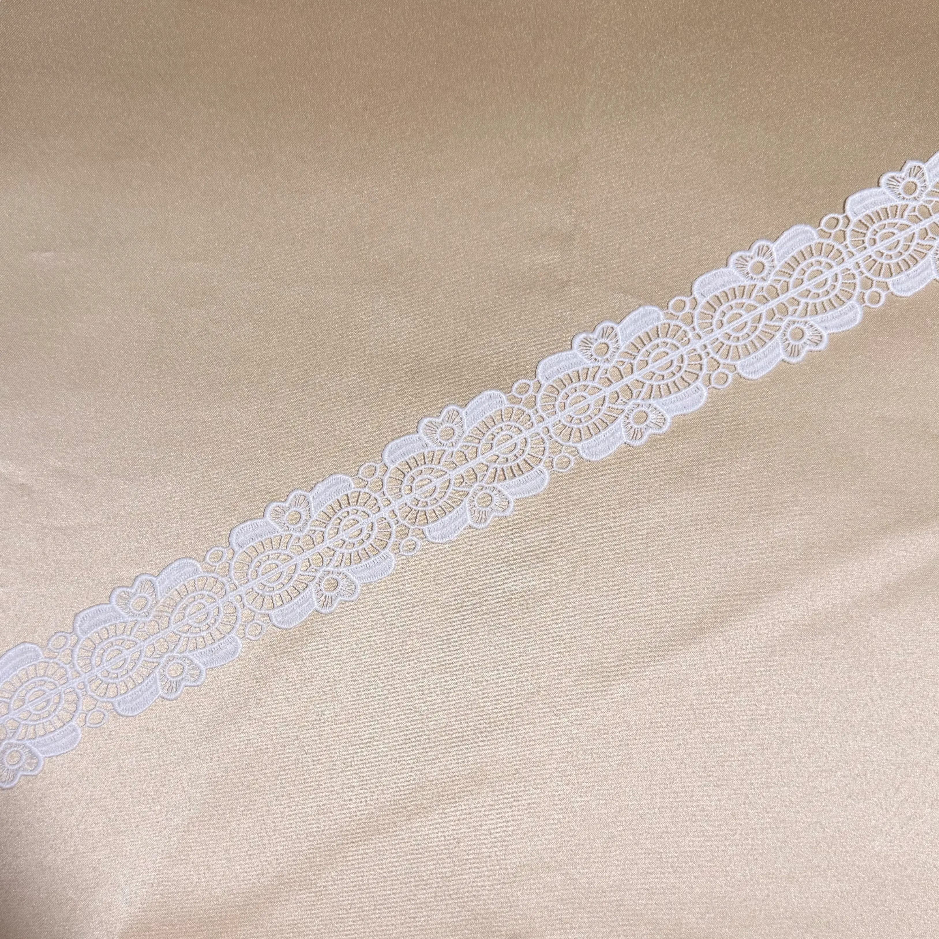 White Milky Lace Double Love Fan Lace