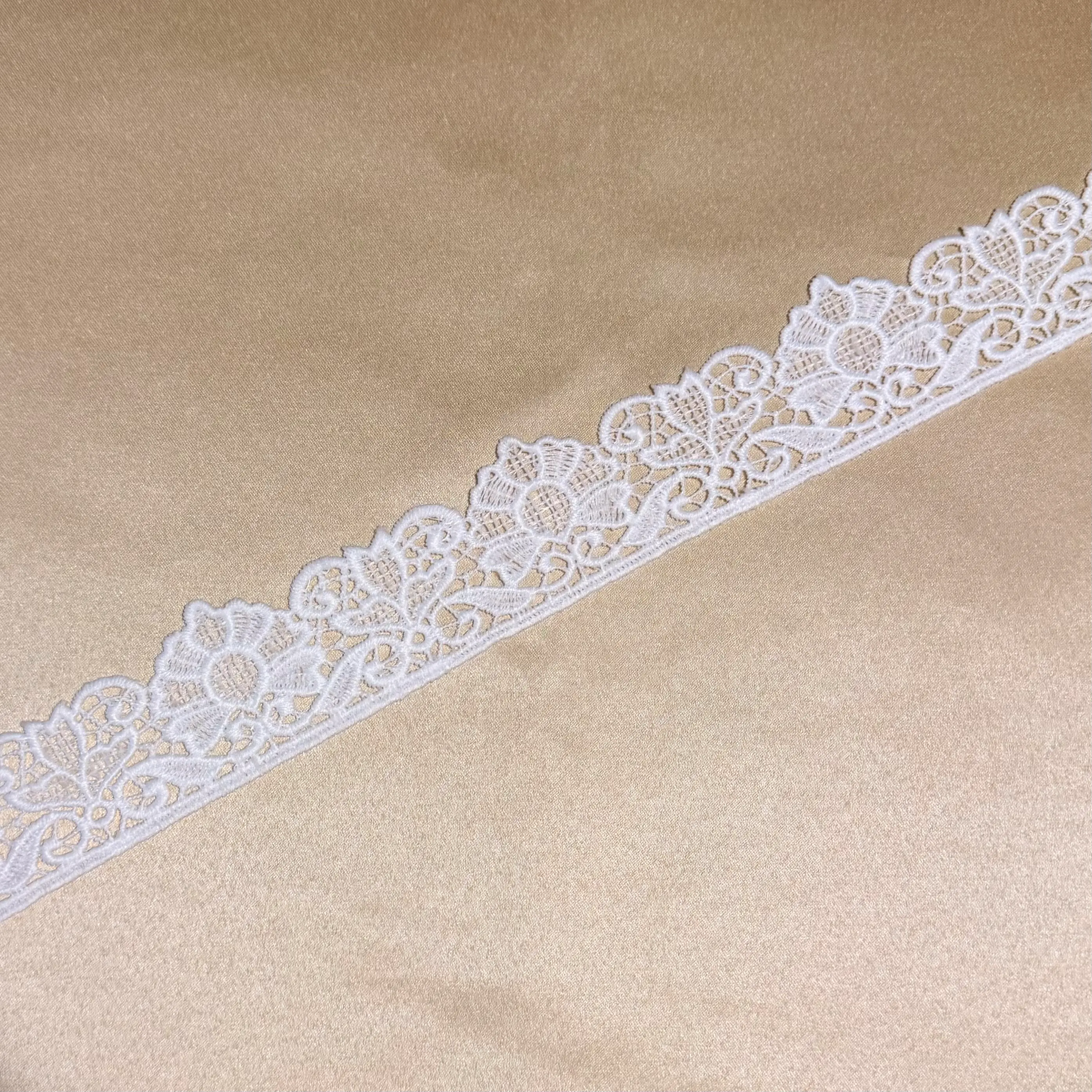 White Seven Petal Flower Shape Lace Trim