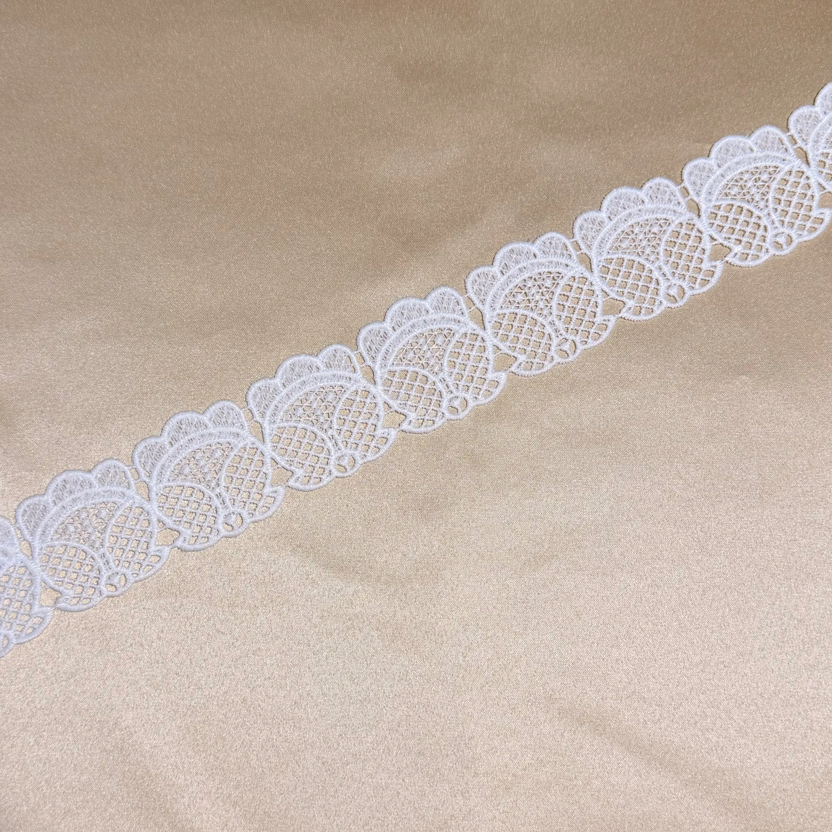 White Milky mesh top lop lace Trim