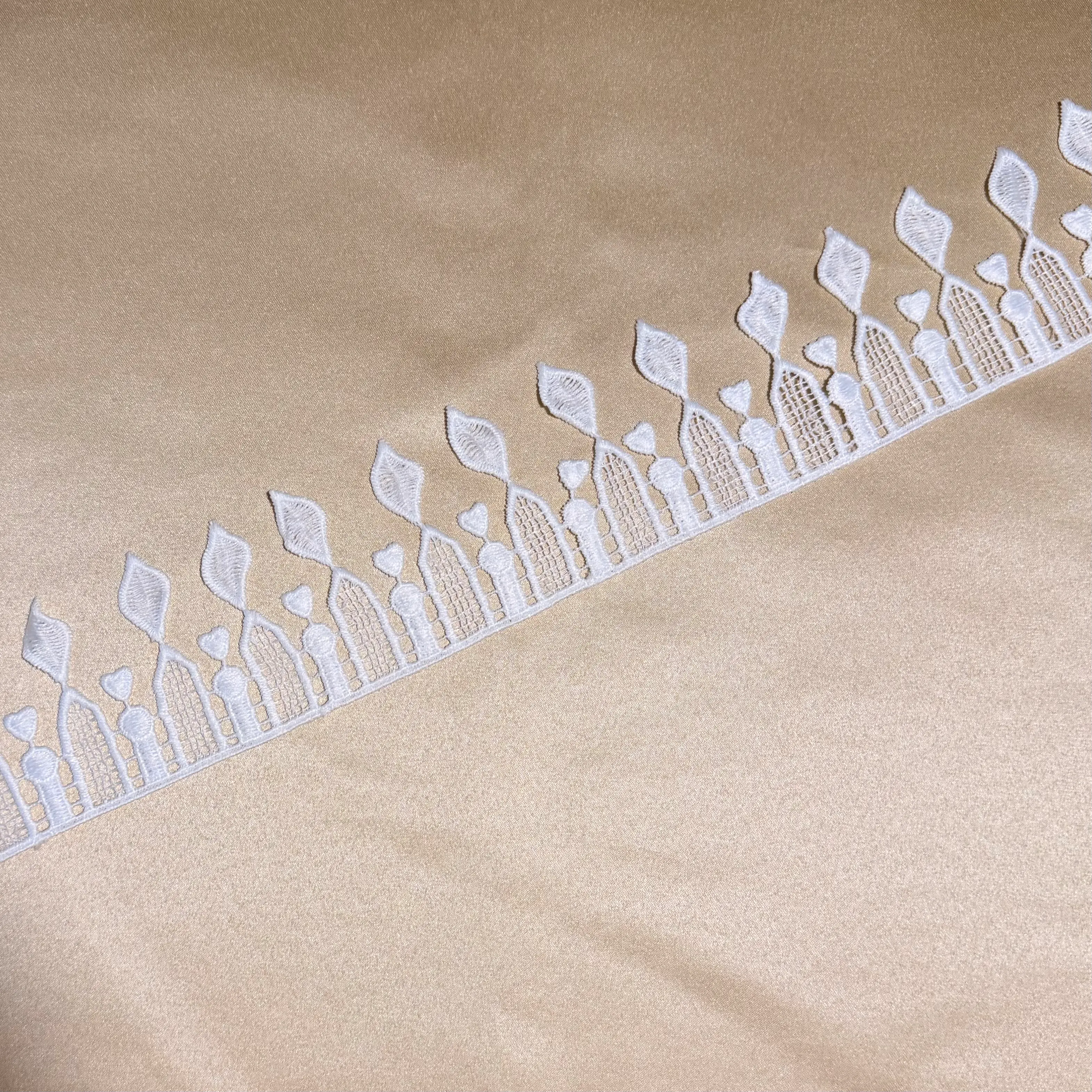 candlestick with heart shape single border lace Trim