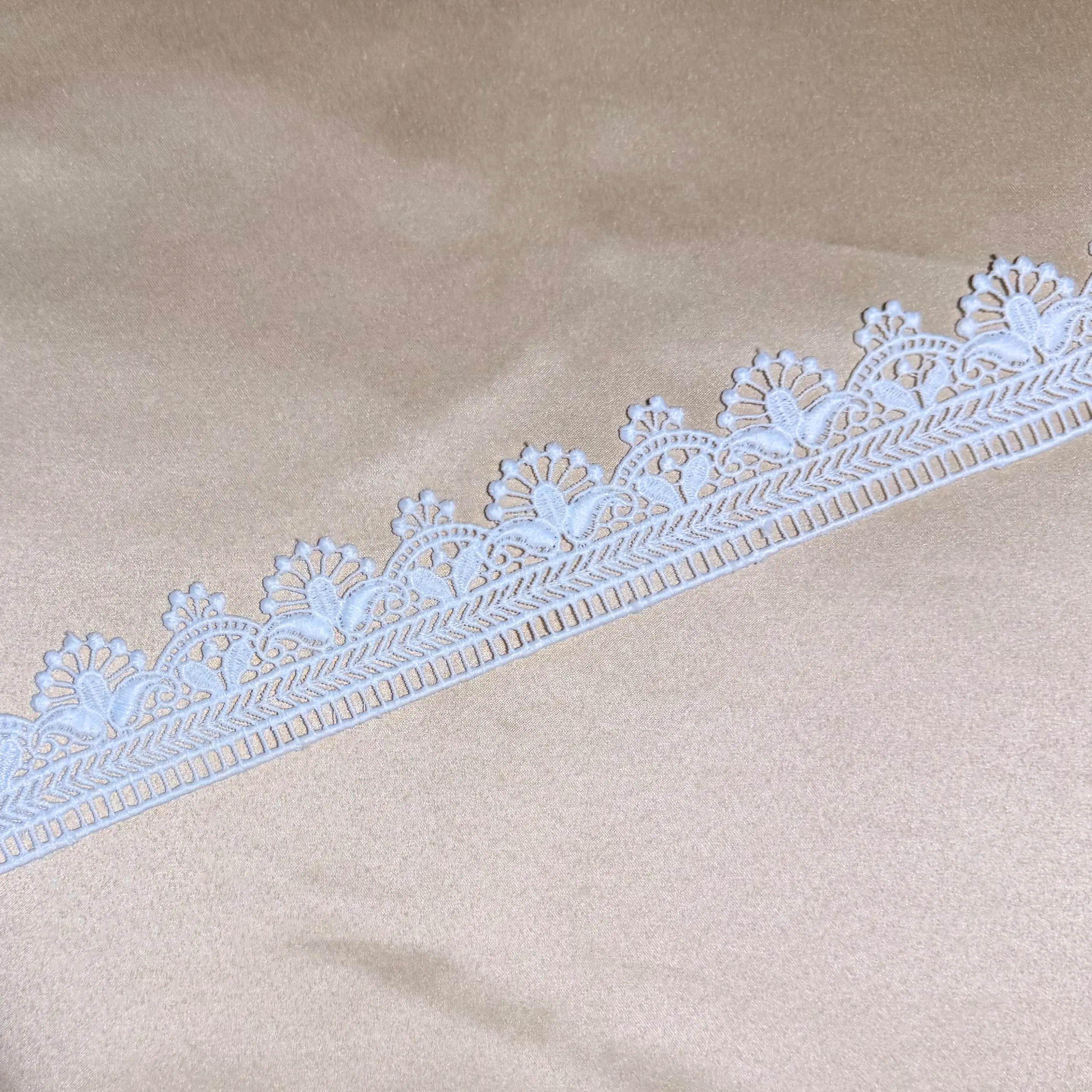 White Milky Crown Chevron Lace Trim