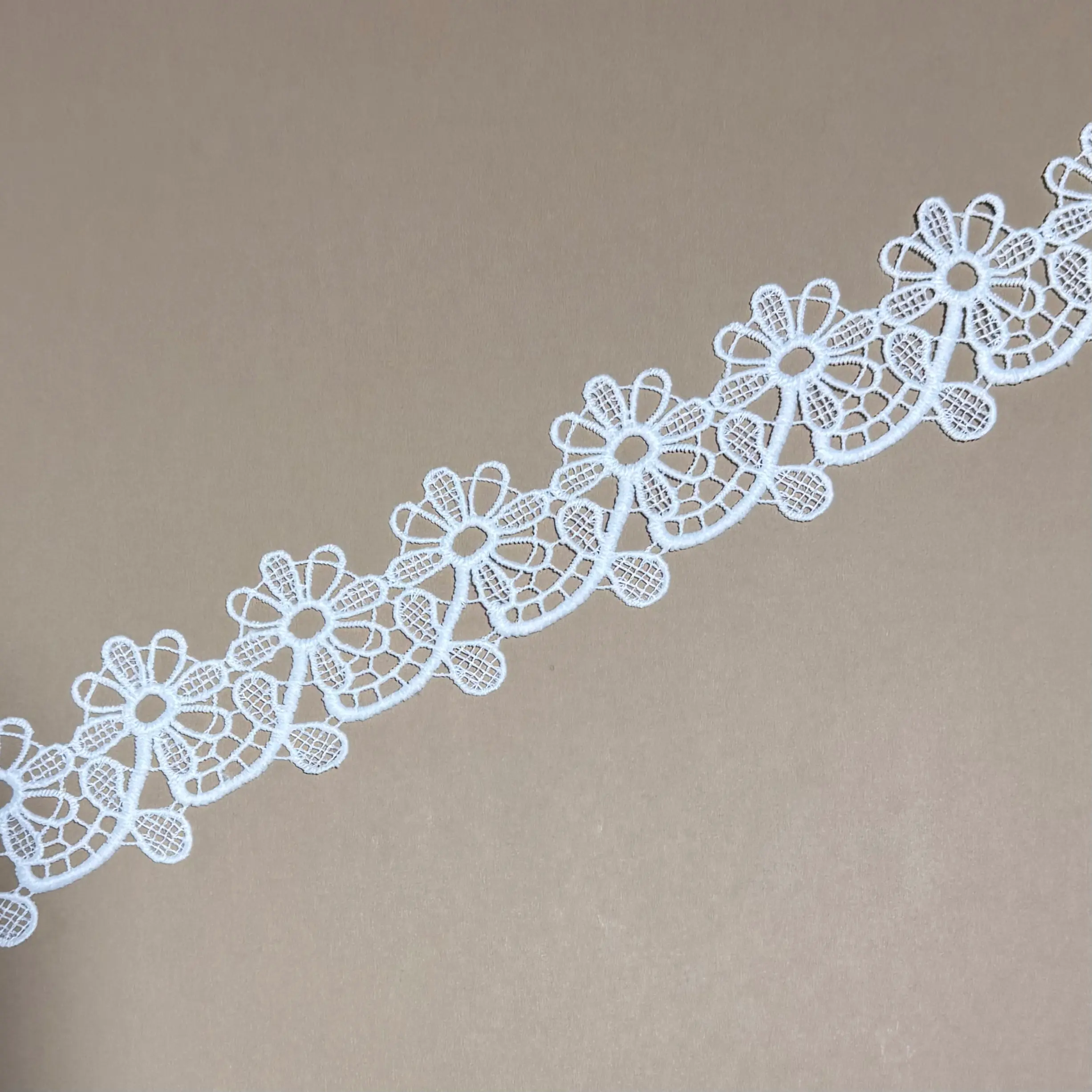 Big Flower White Milky Lace Trim