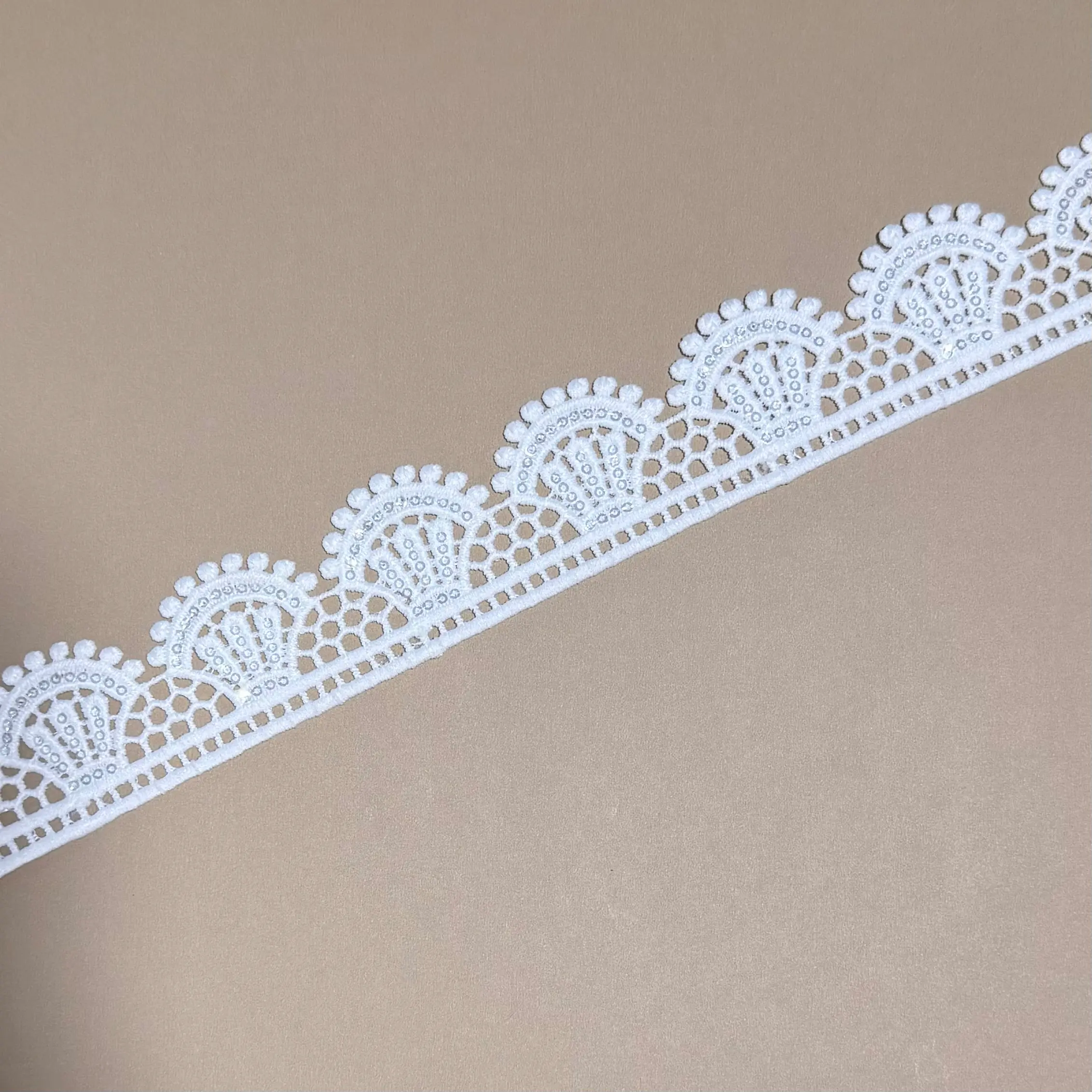 Shell Petal Dot Sparkle Lace Trim