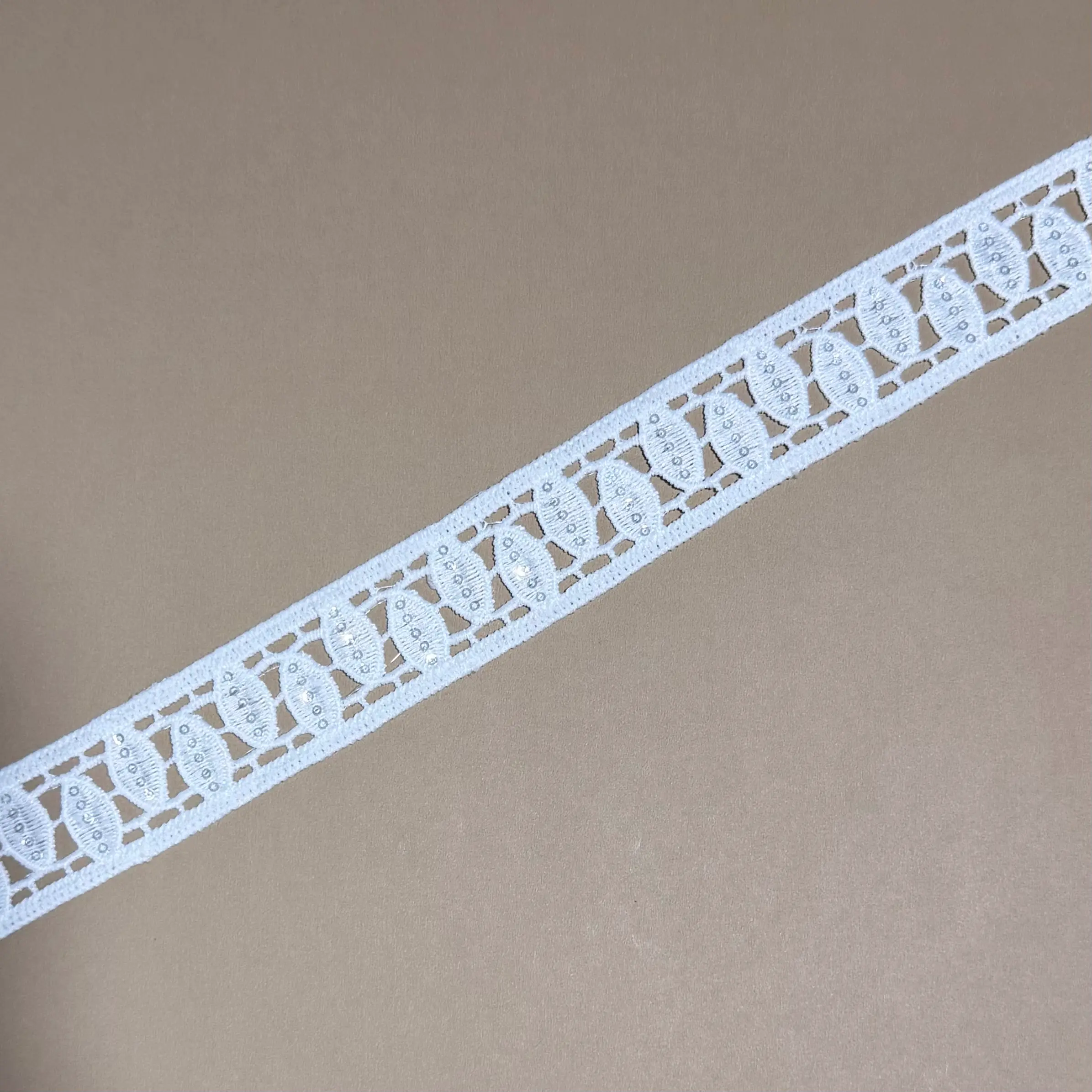 Double Border Oval Loop Lace Trim
