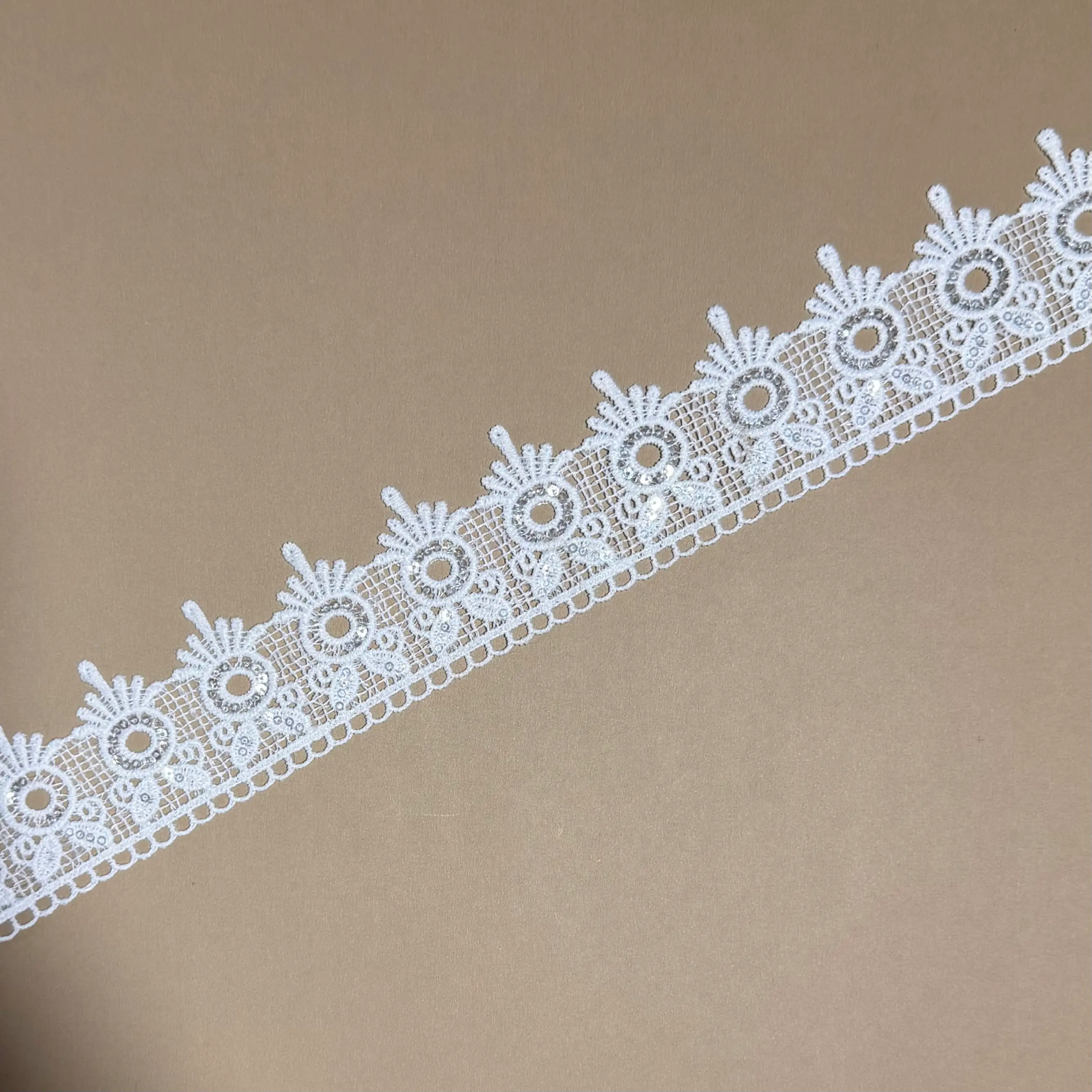 Circle Tassel Sequin Scallop Single Lace