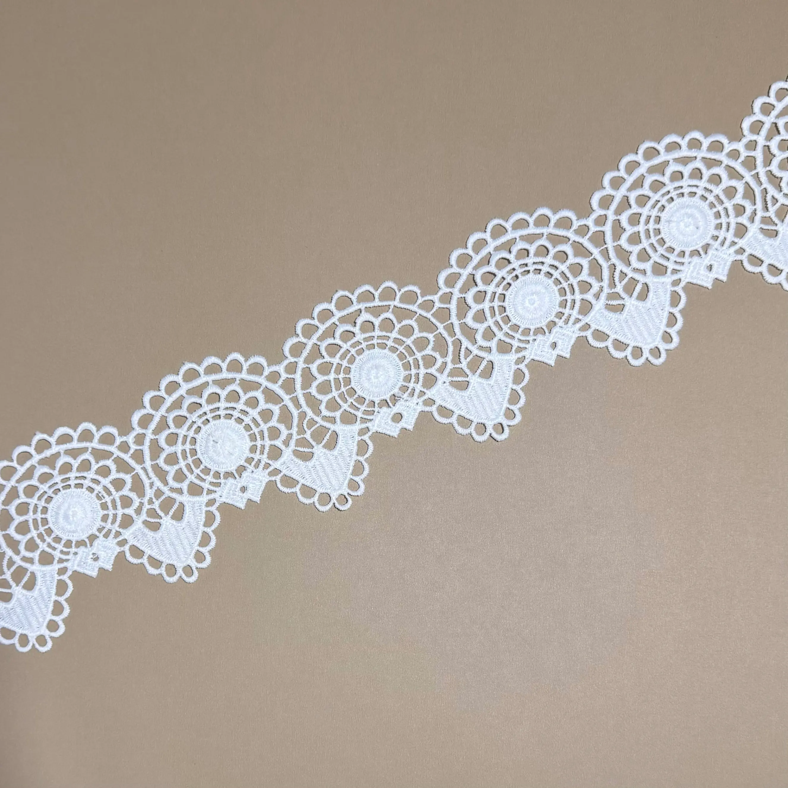 Scallop Rounded Mandala Shape Lace