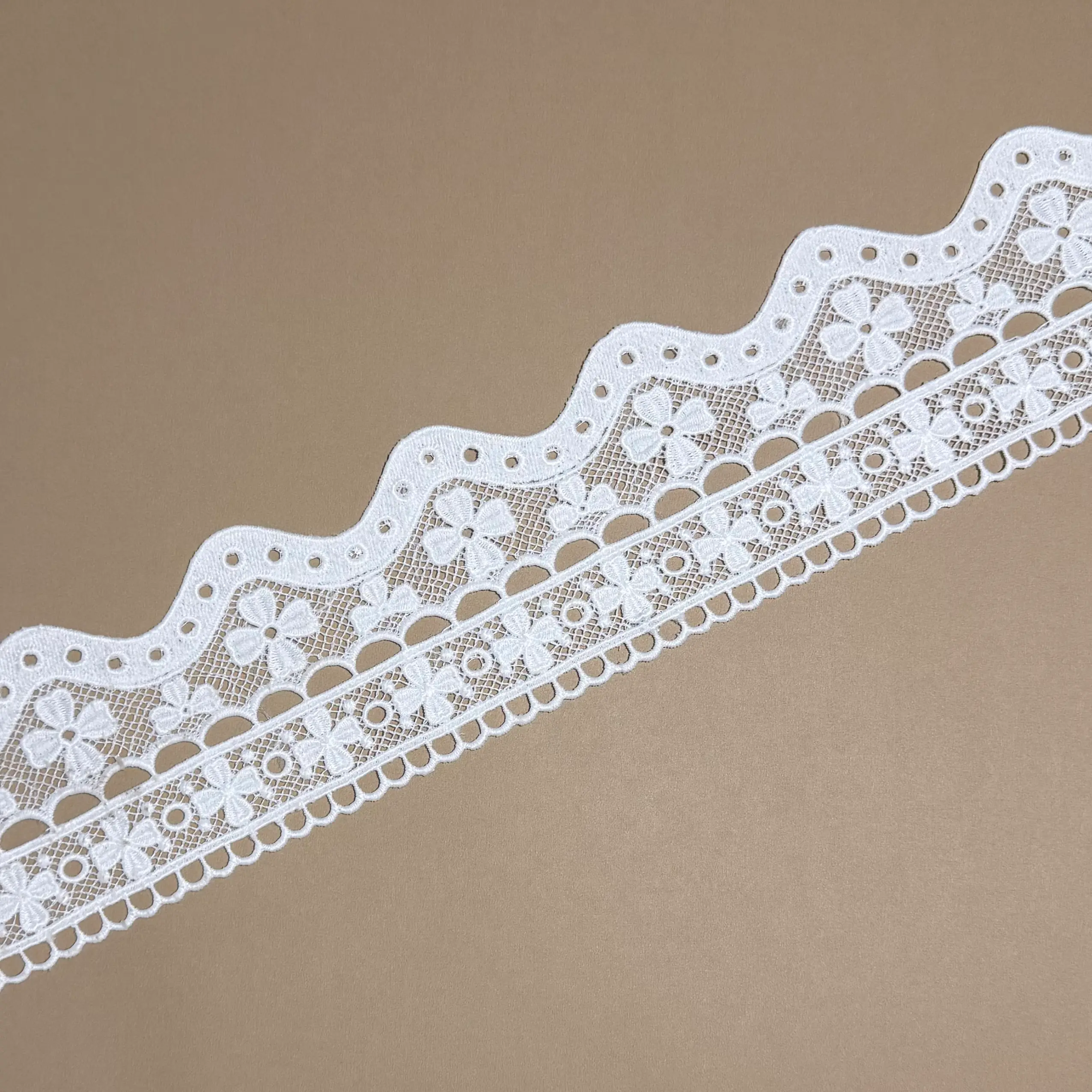 Single Side Dual Layer 4 Petal Mesh Venise Lace
