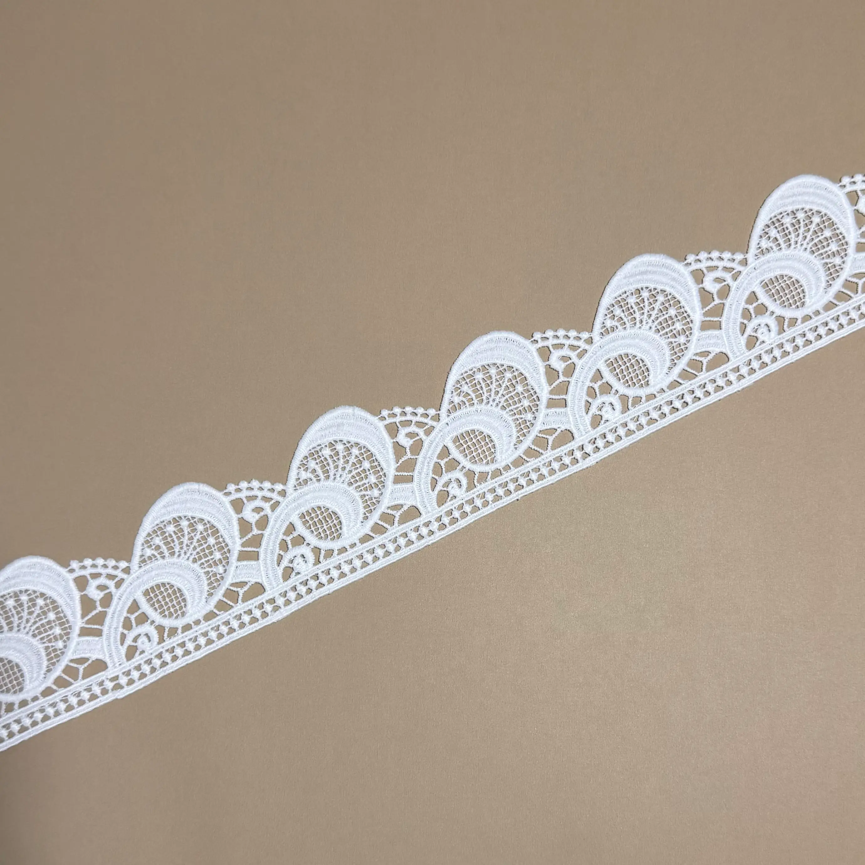 Oval Mesh Fancy Pattern Single Border