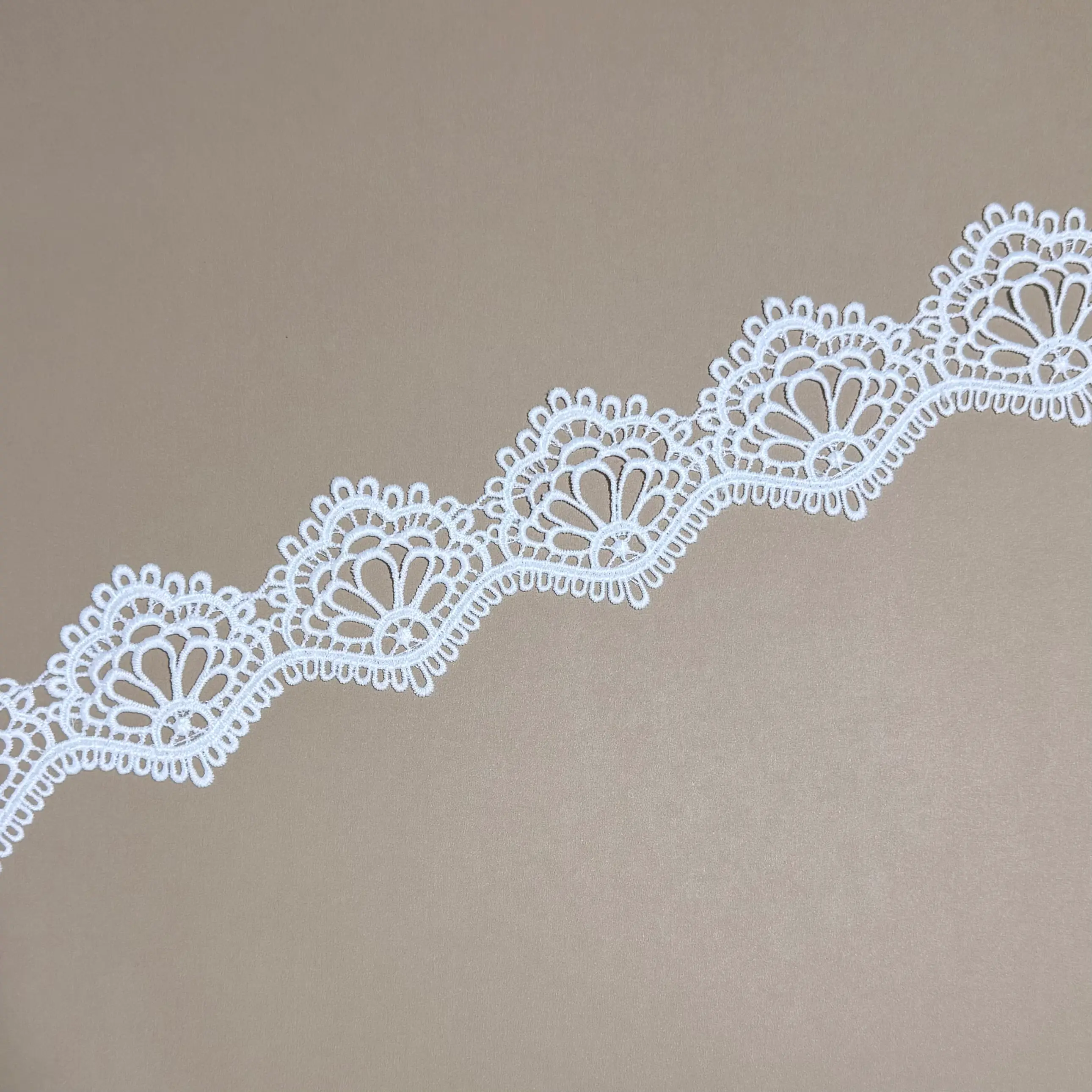 Teardrop peocock fan motif mandala Lace Trim