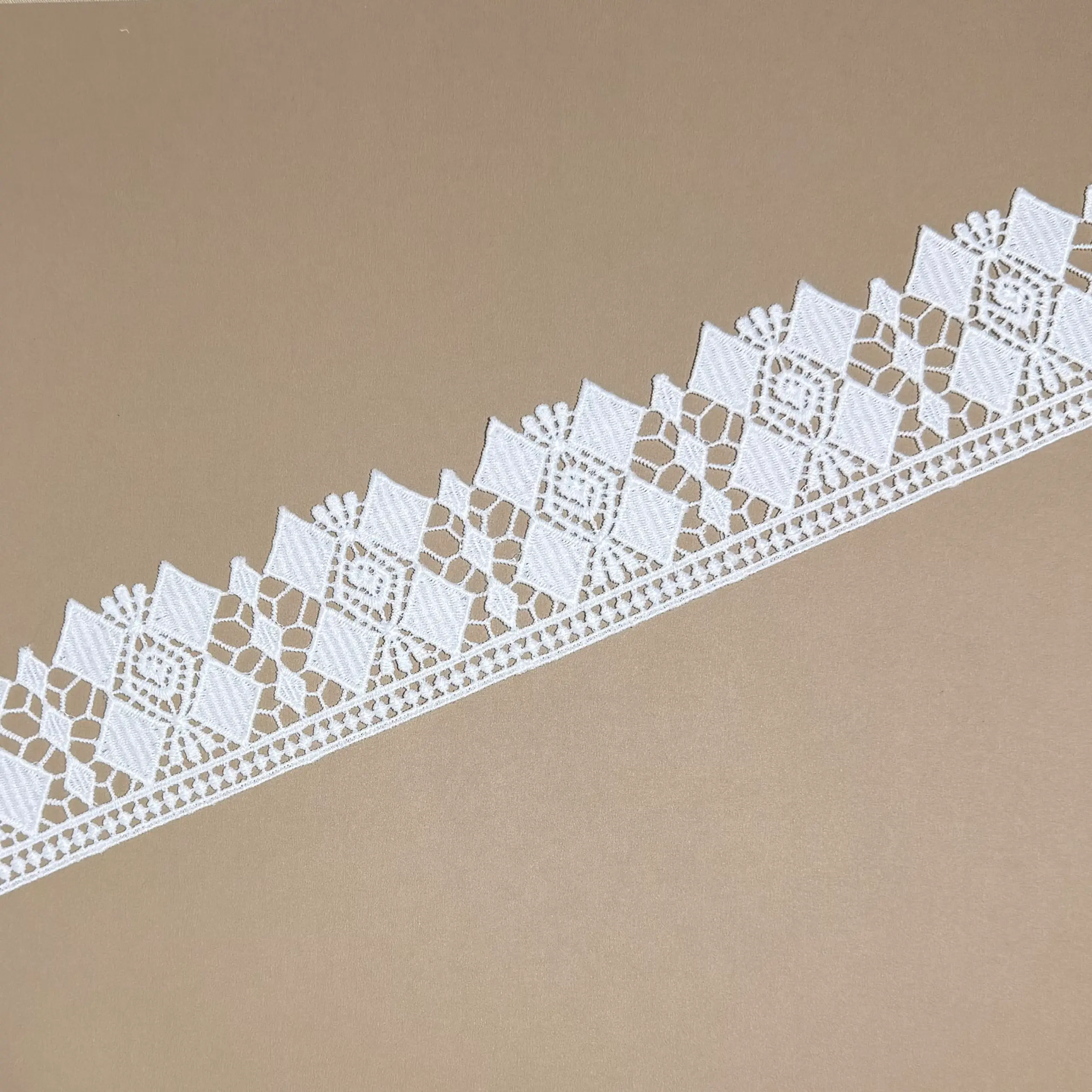 Solid Diamond Interlock Hex Mesh Border Lace