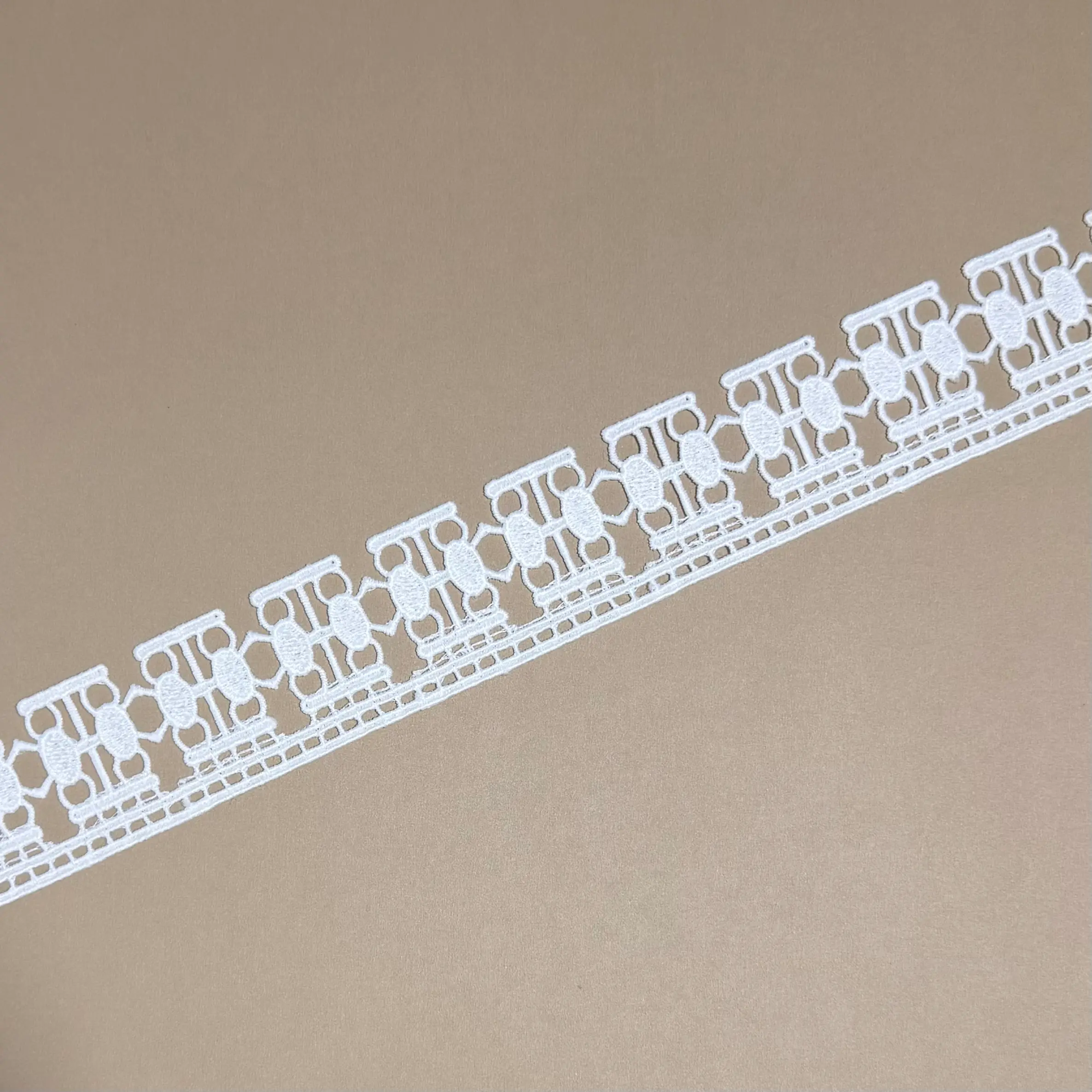 roman pillar geometric venice lace trim