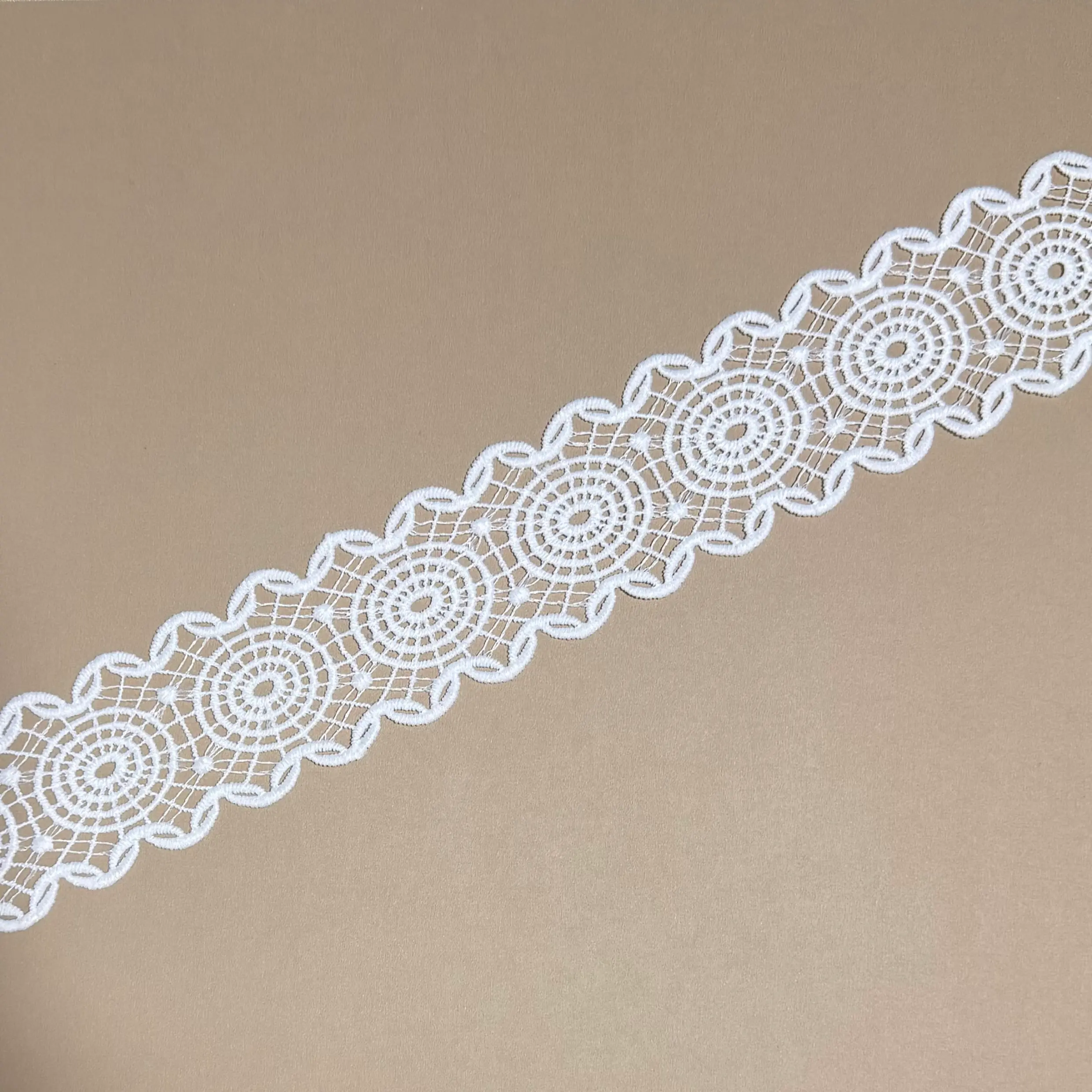 Spider net double lock border lace