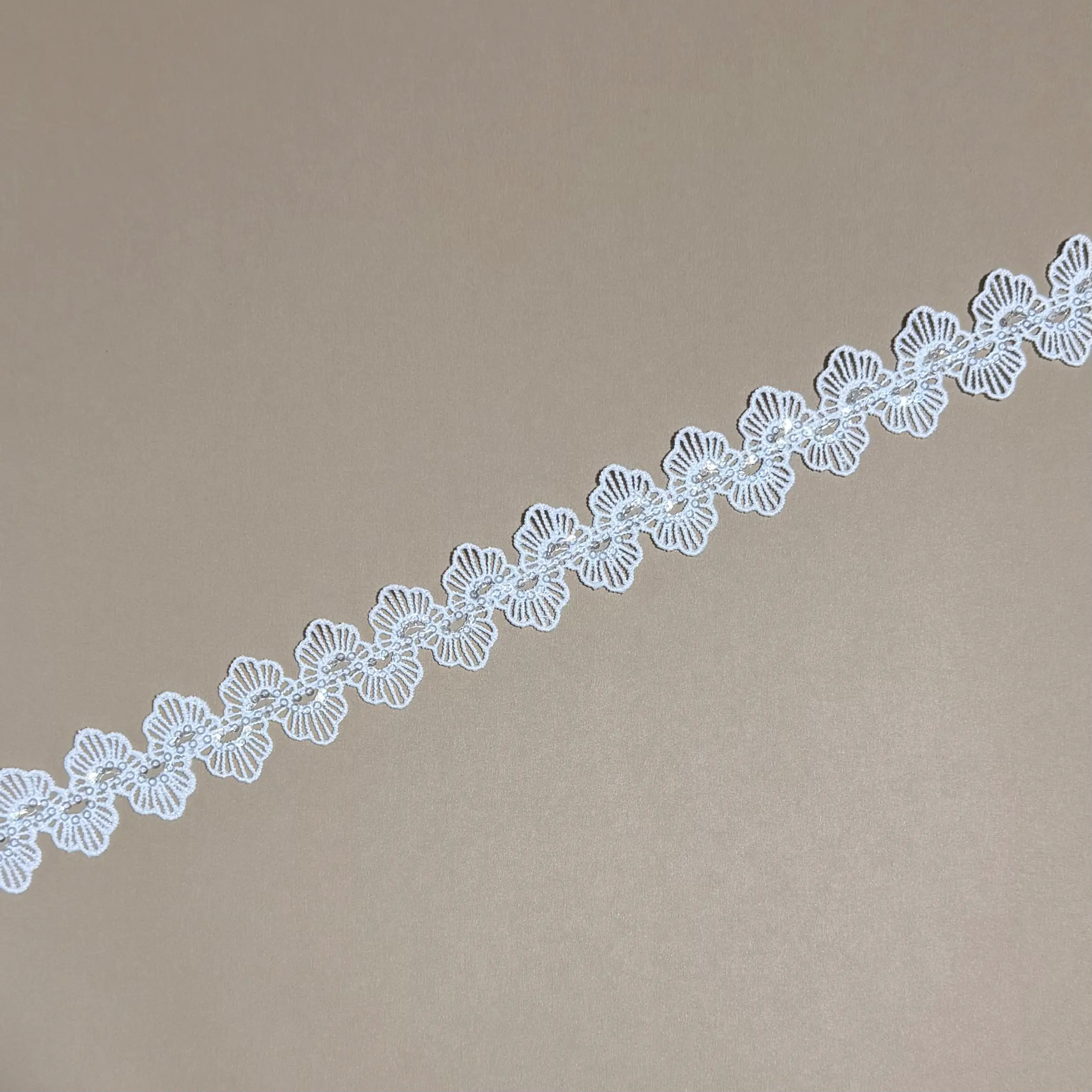 No border Flora Lace Trim