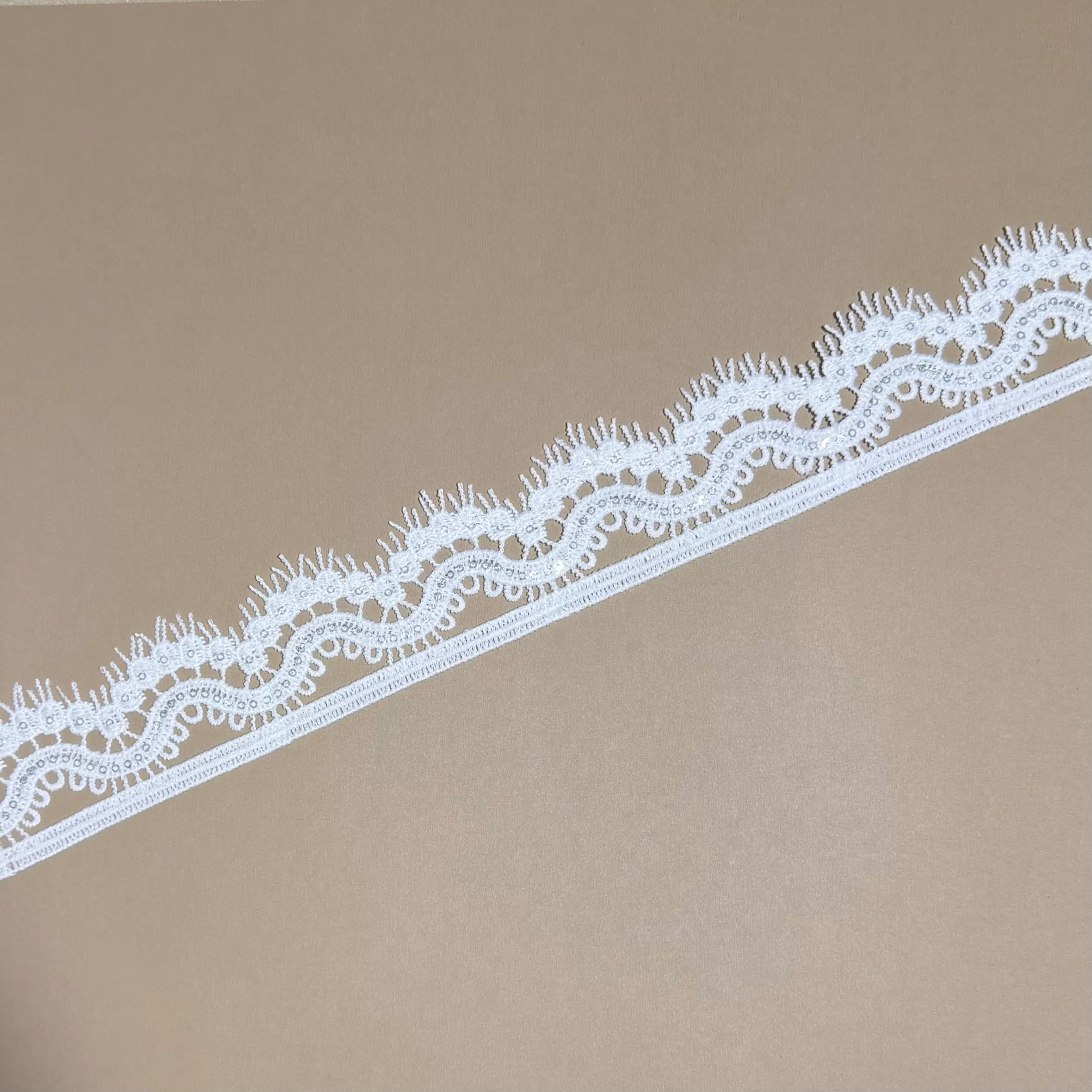 Single Border Fringe Scallop Wavy Lace Trim