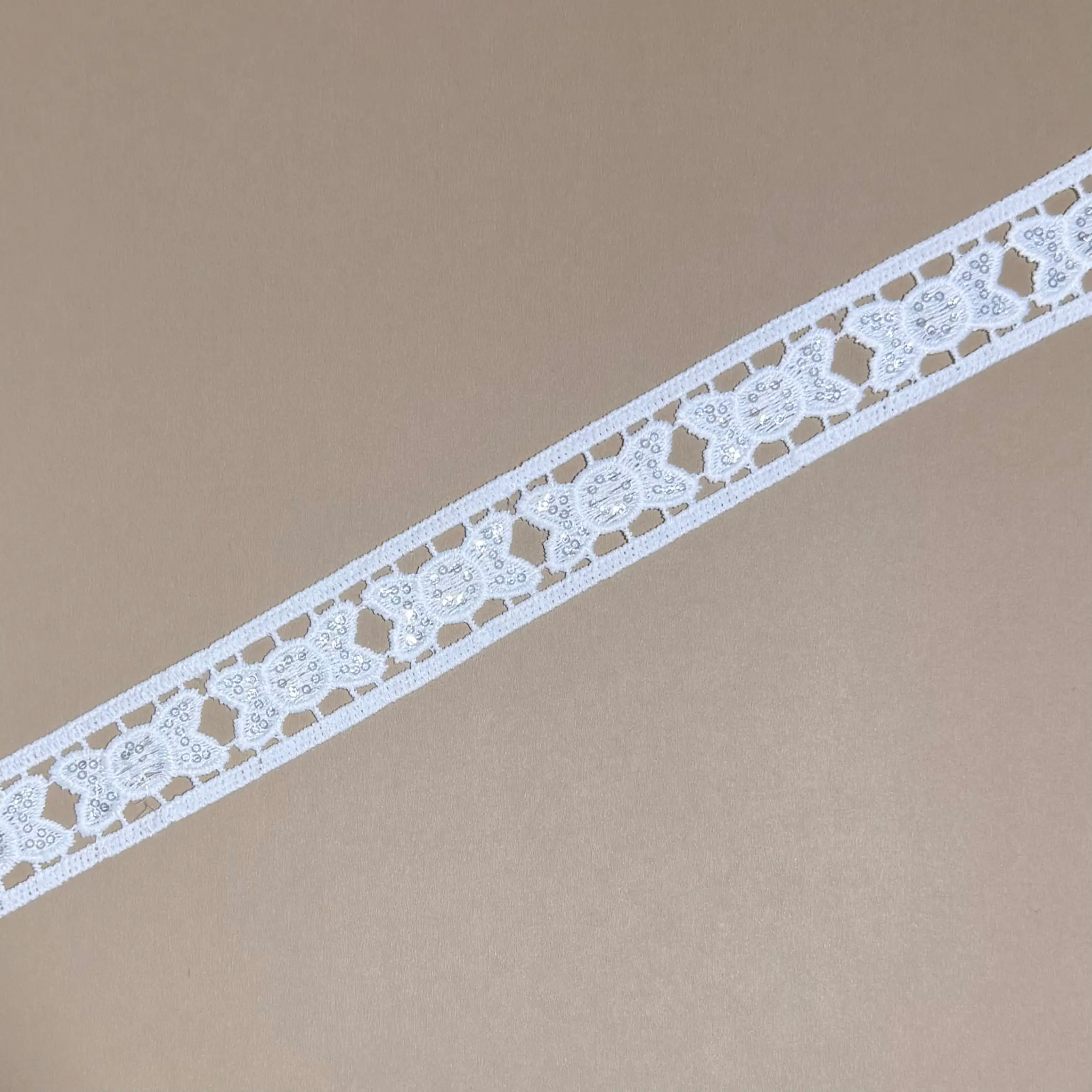 Cute Bow Pattern Sequined Narrow Lace Trim