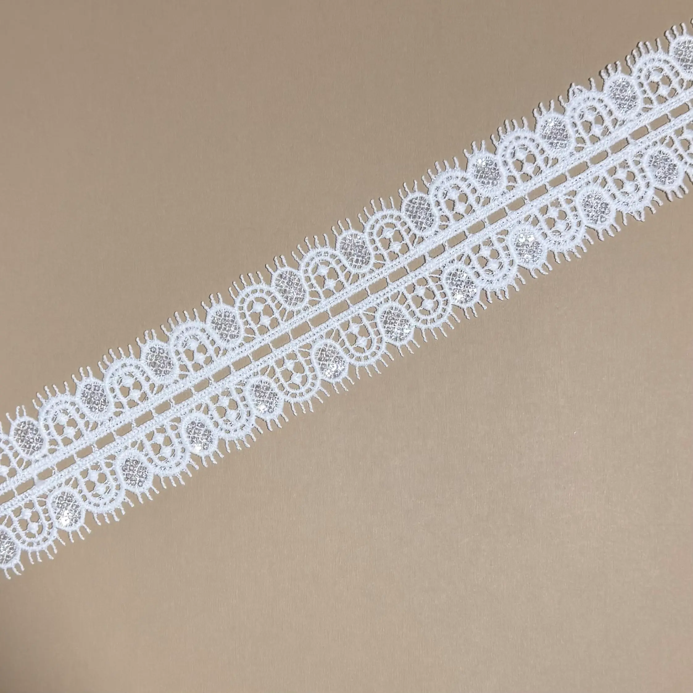 Dual Symmetric Oval Sequined Water Soluble Lace Trim