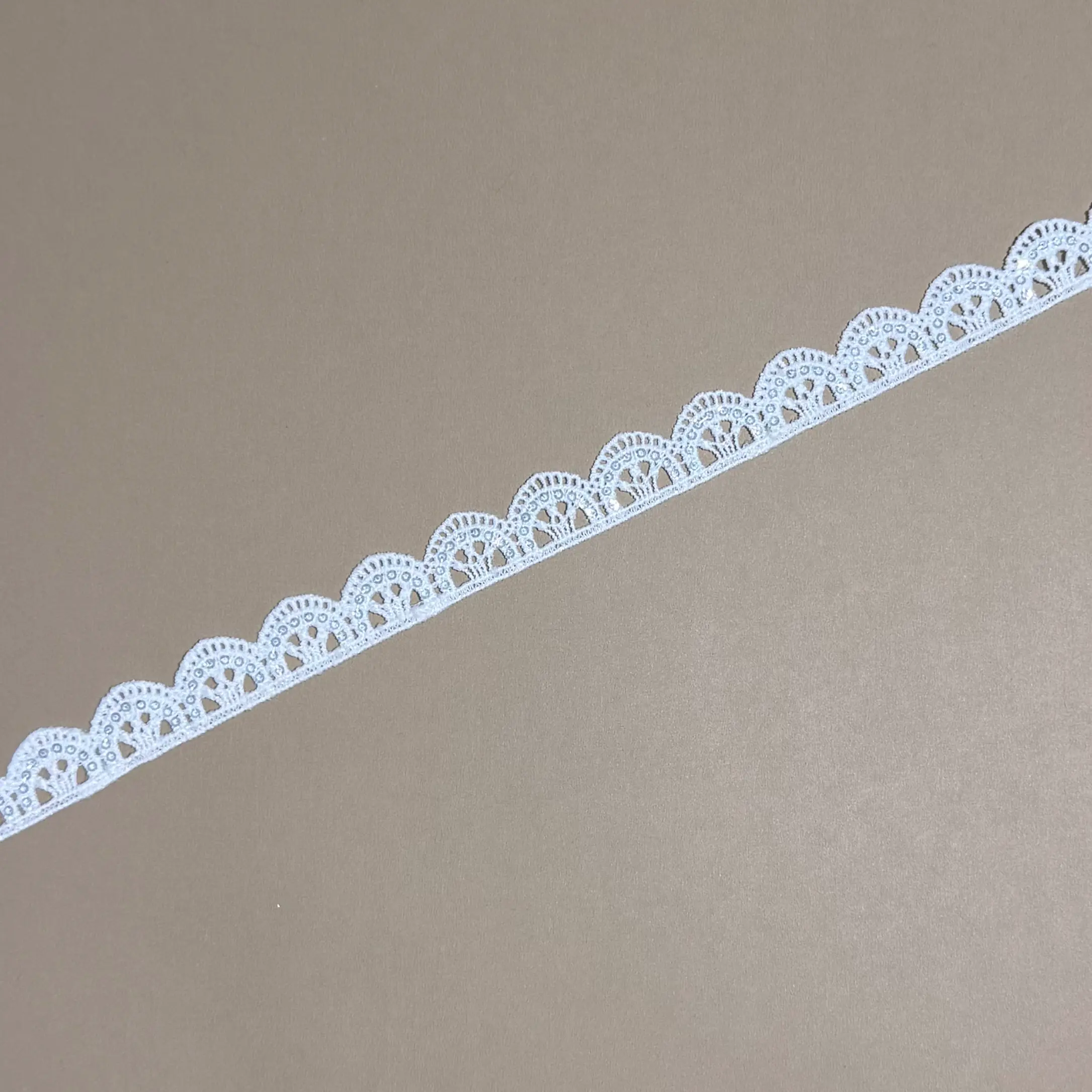Single Edge Fan Hollow Sequined Lace Trim