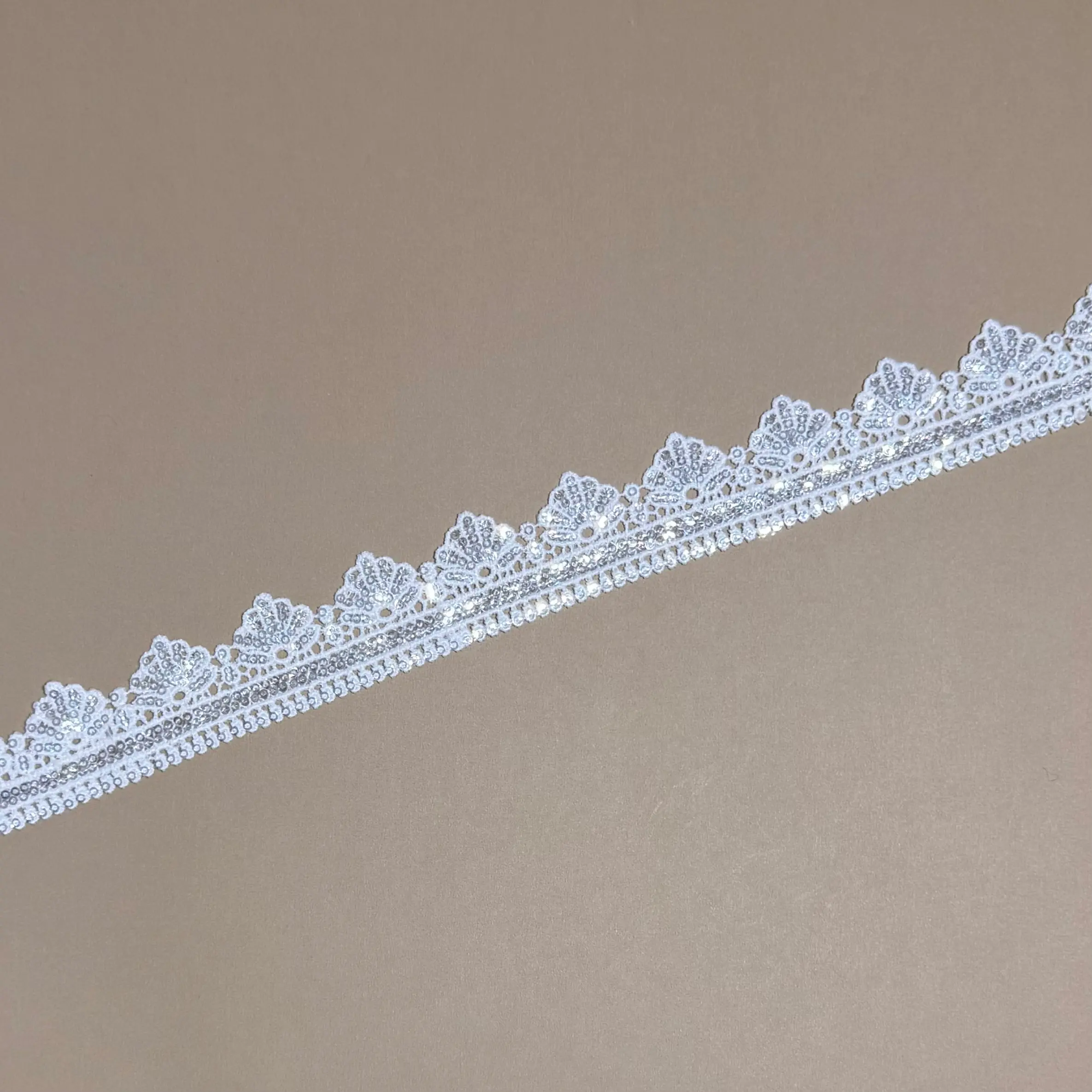 Fan-shaped Fully Sequined Lace Trim