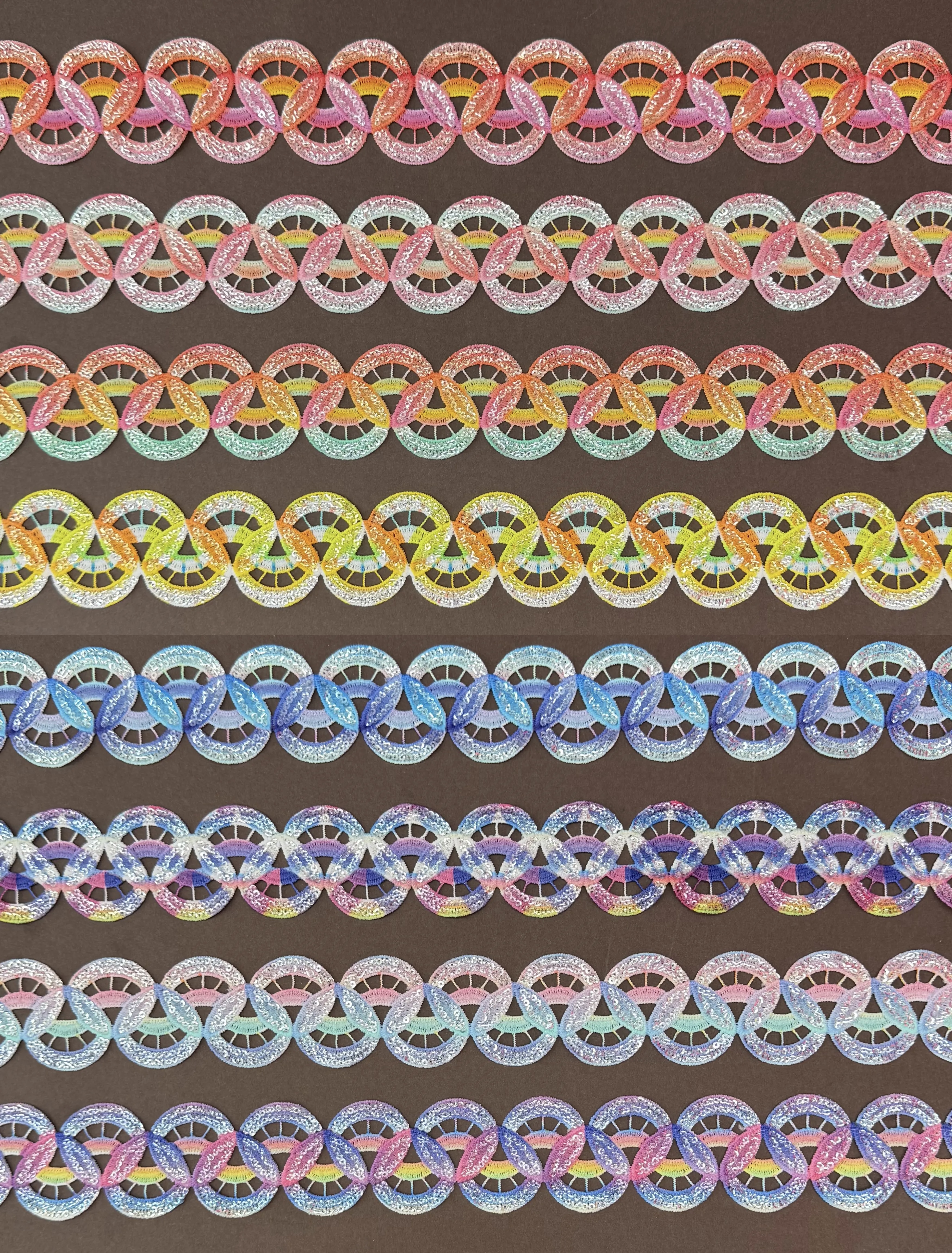 Interlocking Half Circle Gradient Sequined Lace Trim