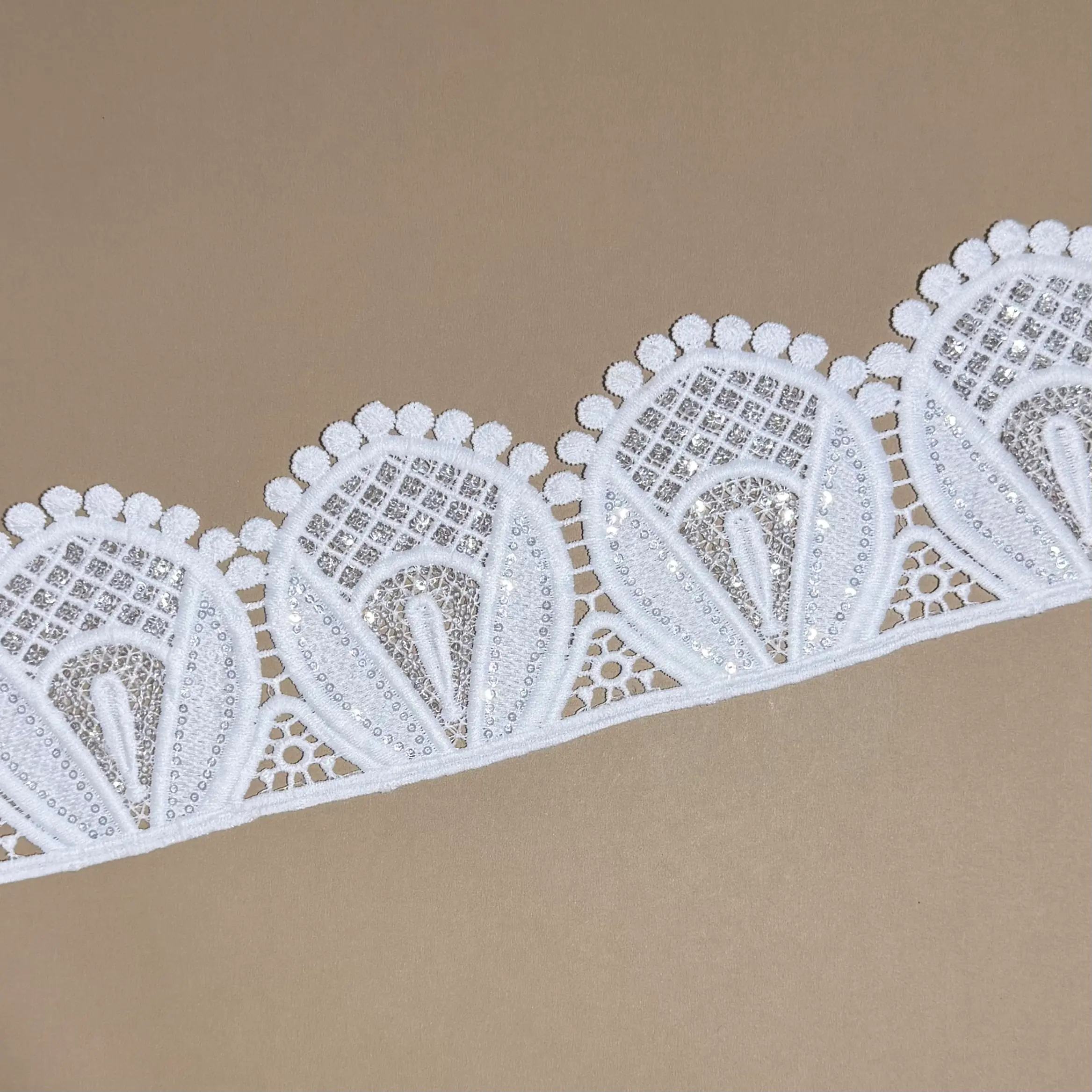 Luxury Tulip Pom-pom Couture Sequined Lace Trim