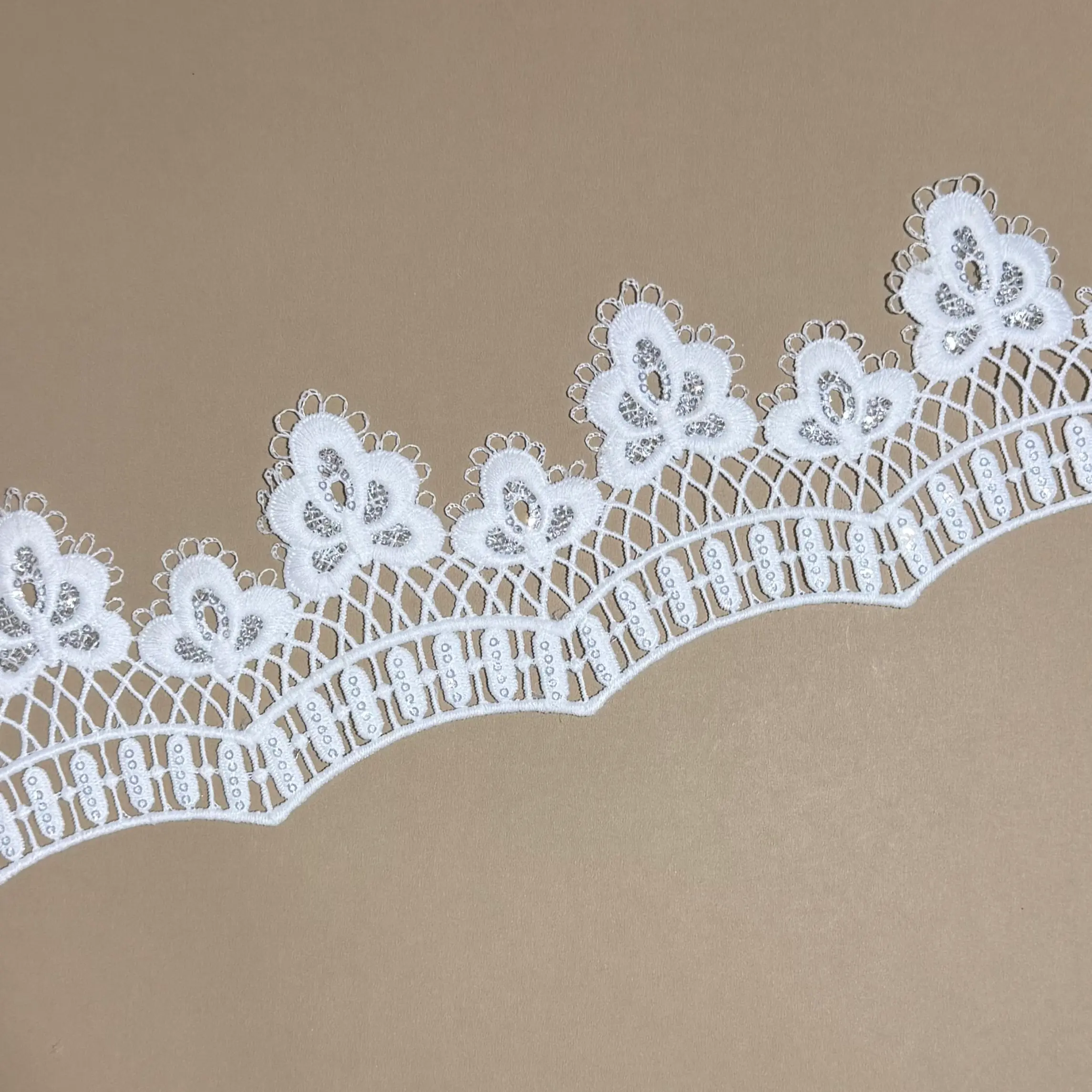 Luxury Four-Petal Clover Couture Sequined Lace Trim