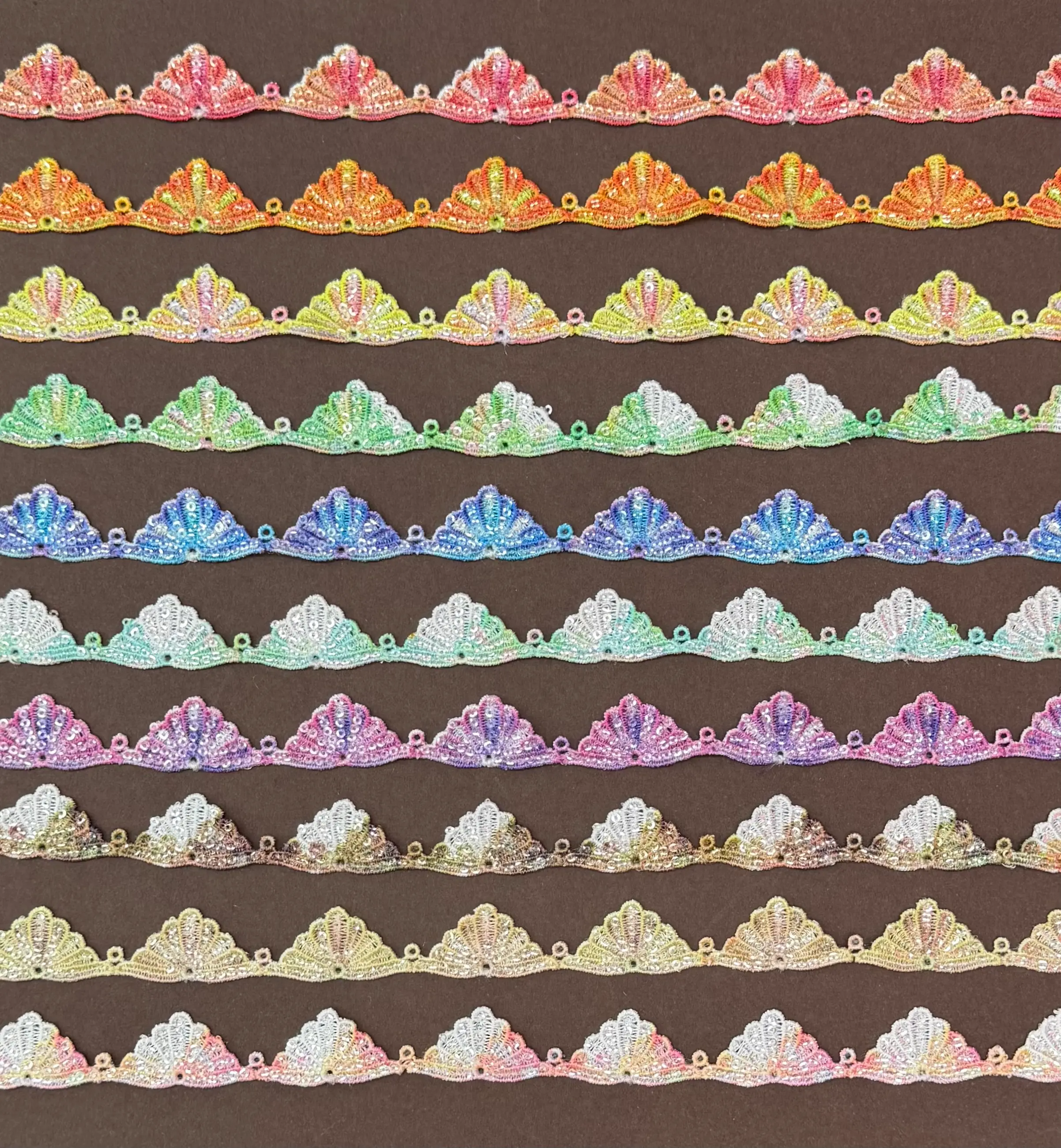 Gradient Fan Scallop Sequin Lace Trim