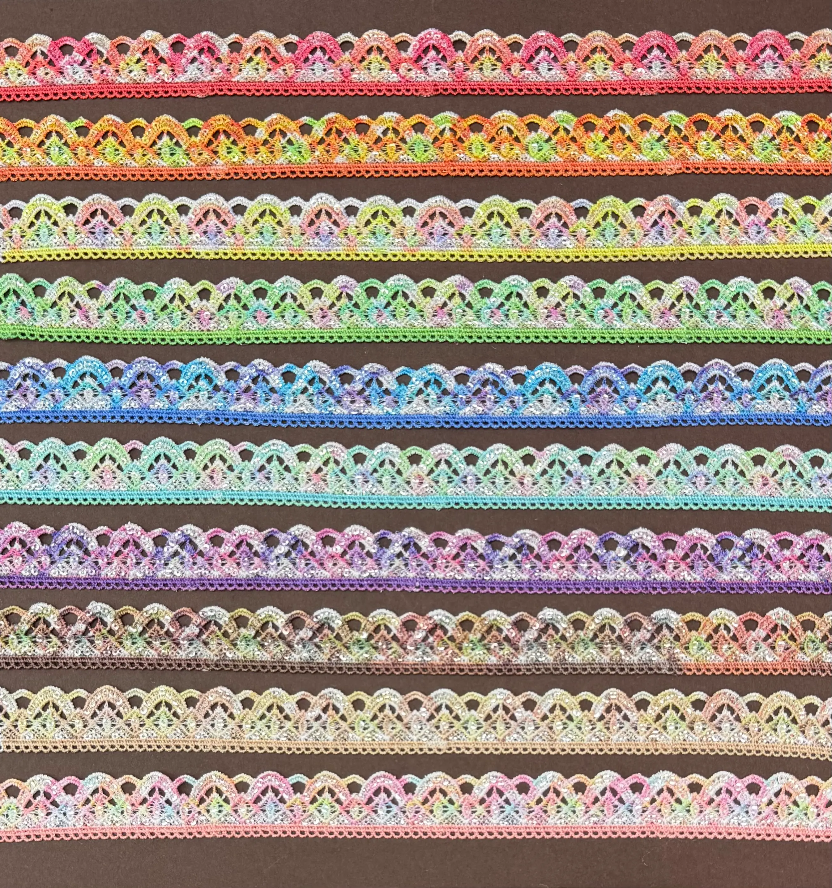 Gradient Fan Scallop Glitter Lace Trim